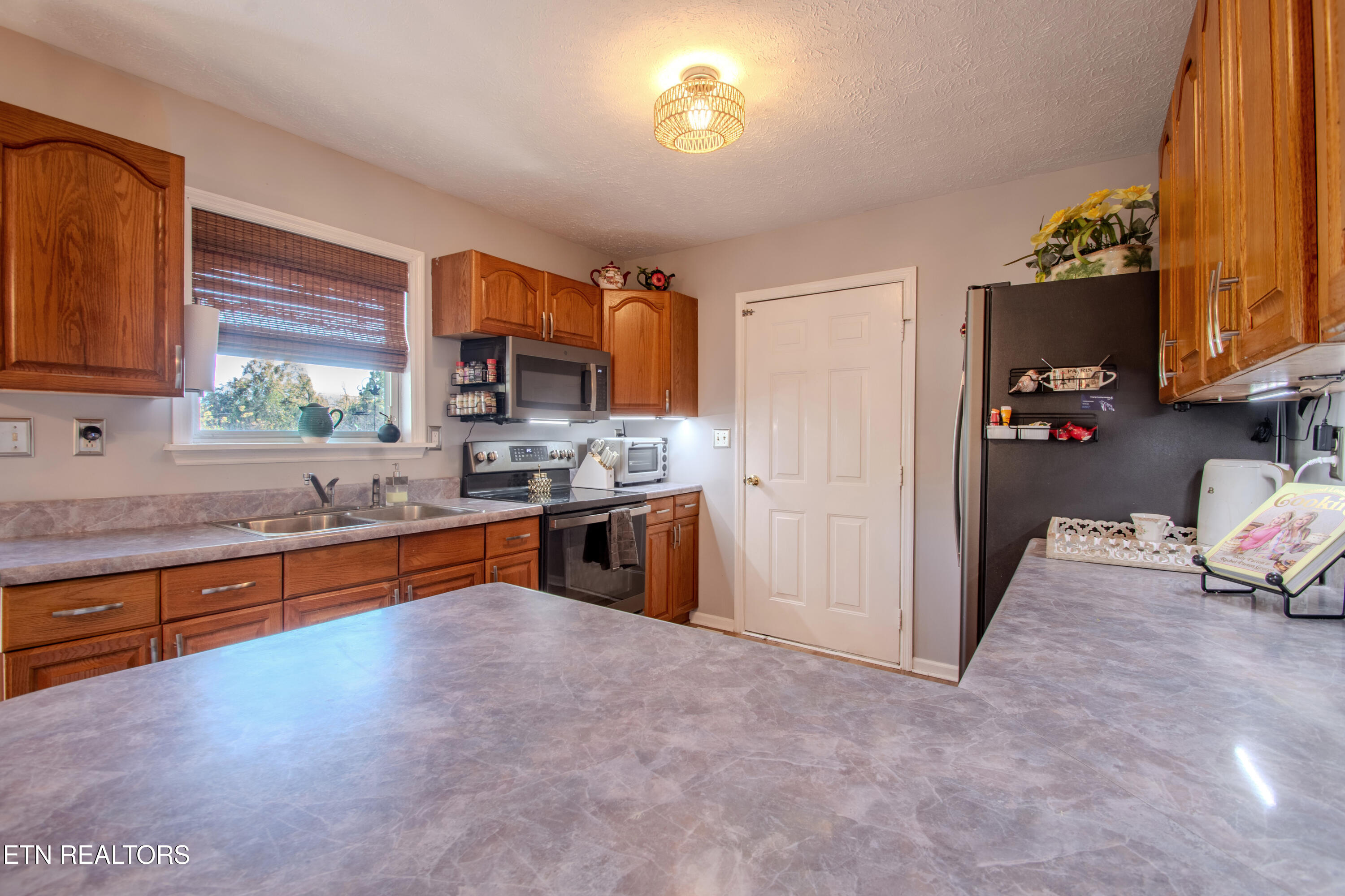 117 Harness Road New Tazewell TN 37825