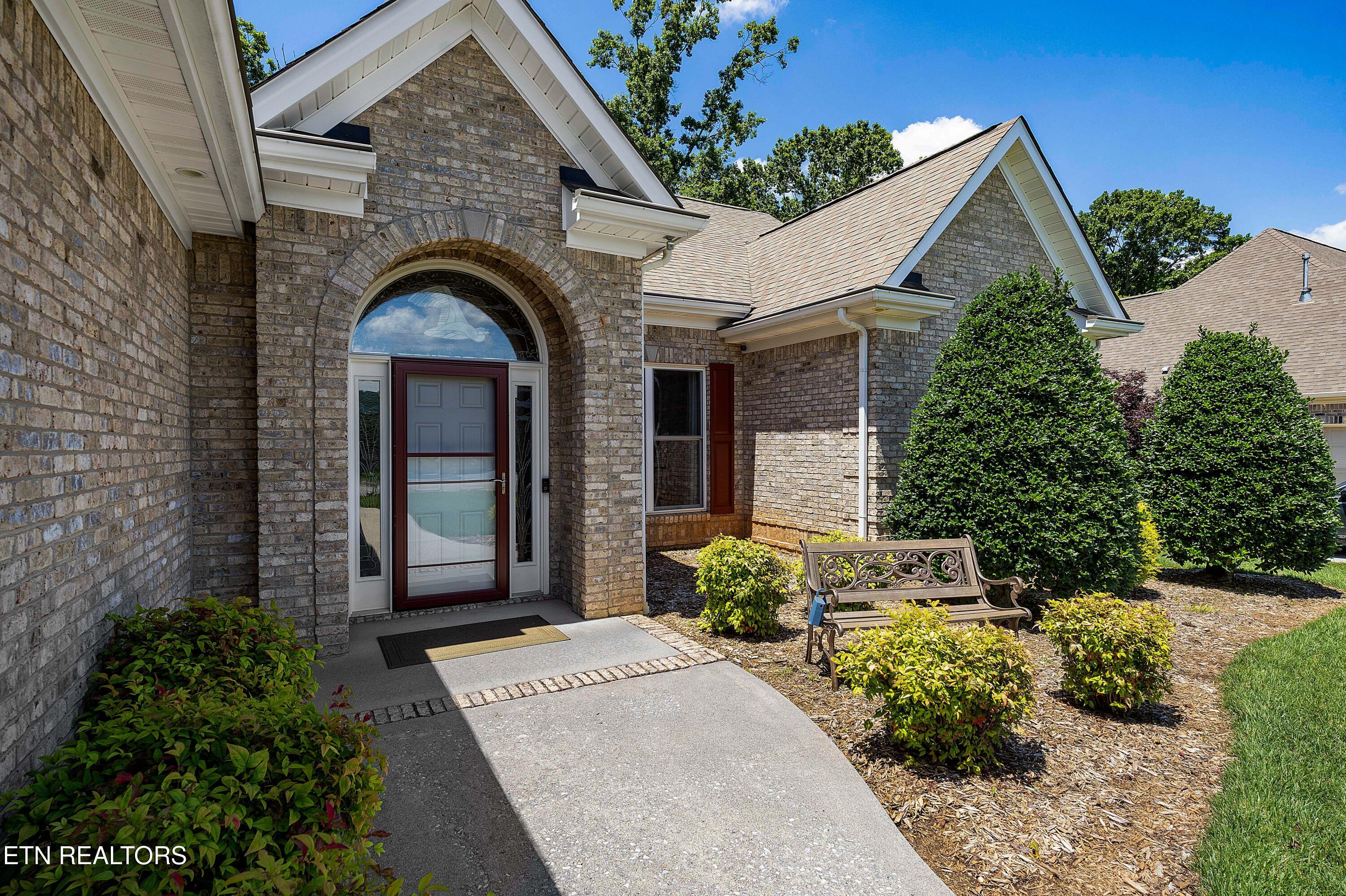 640 Windward Point Lenoir City TN 37772