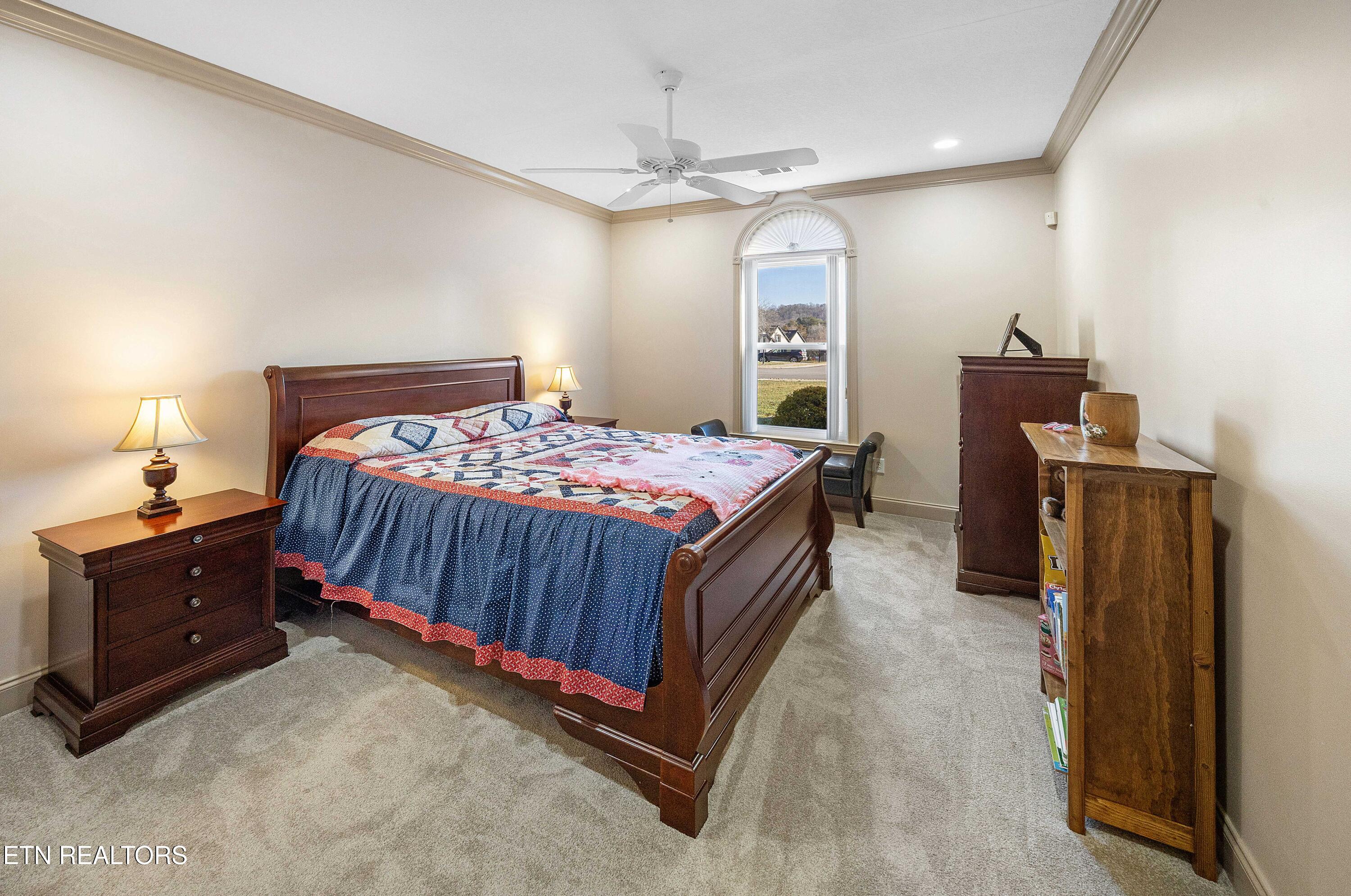 640 Windward Point Lenoir City TN 37772
