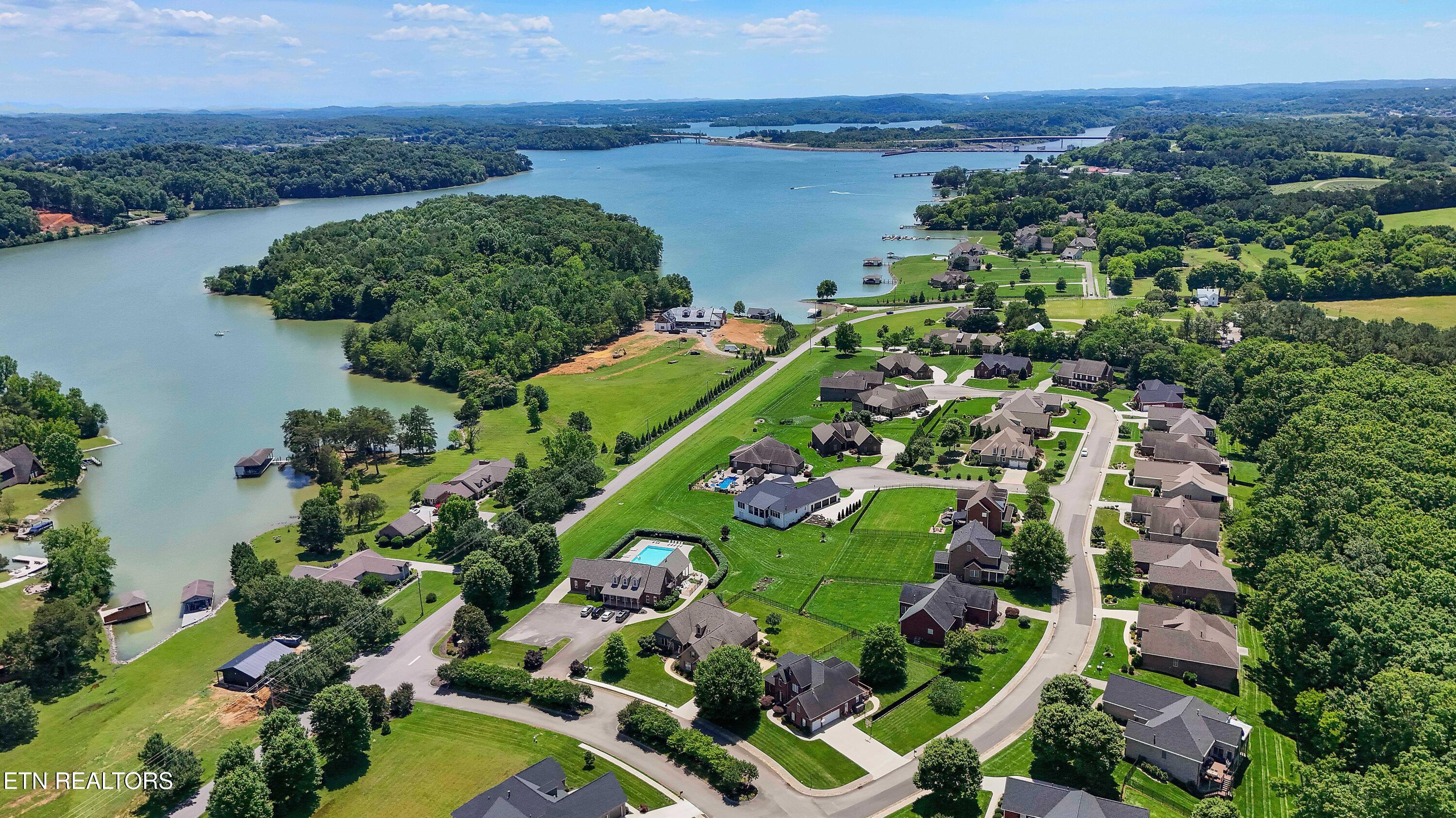 640 Windward Point Lenoir City TN 37772