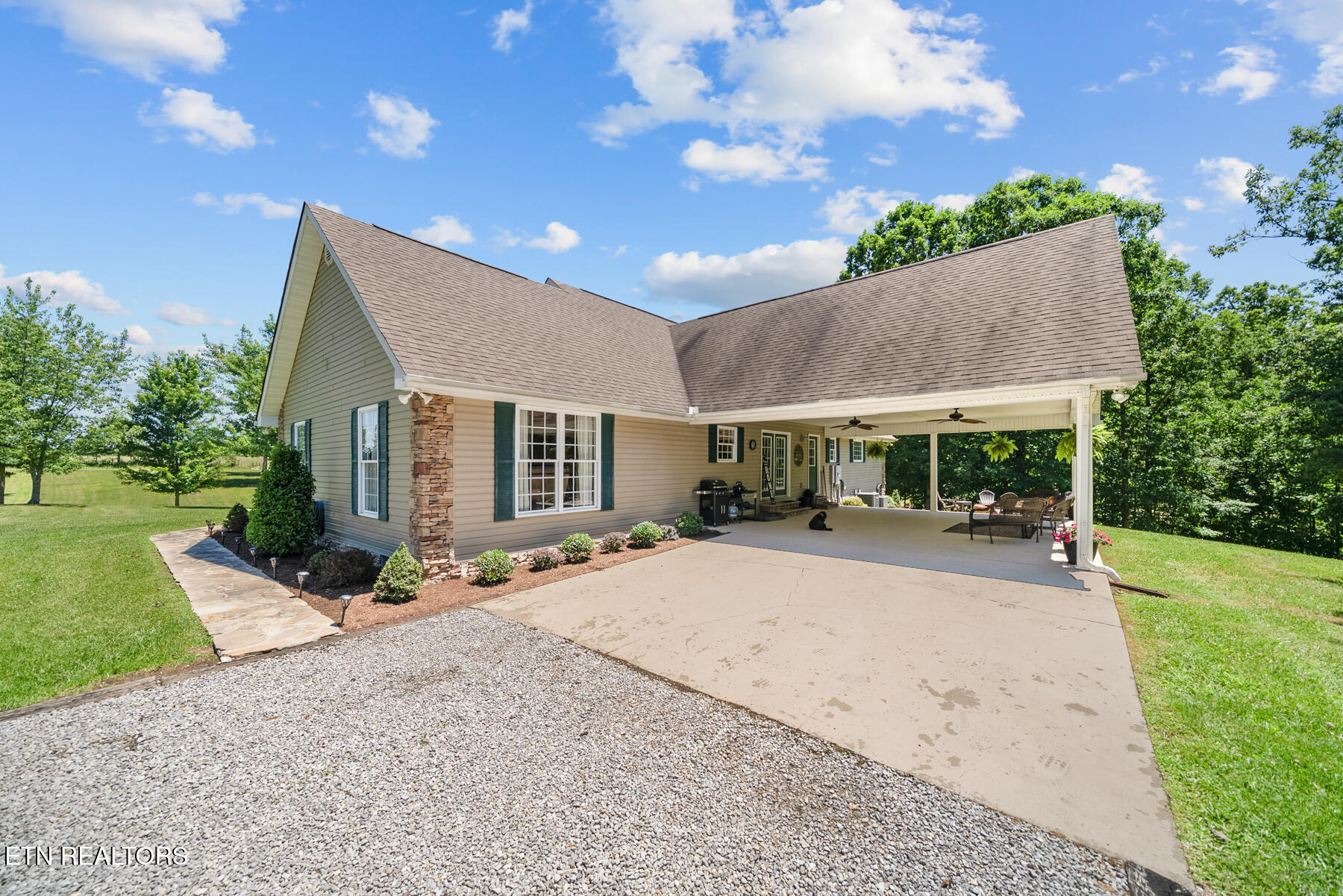 5171 Wilder Road Grimsley TN 38565