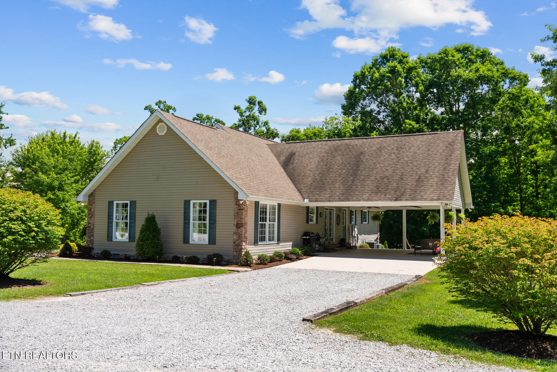 5171 Wilder Road Grimsley TN 38565