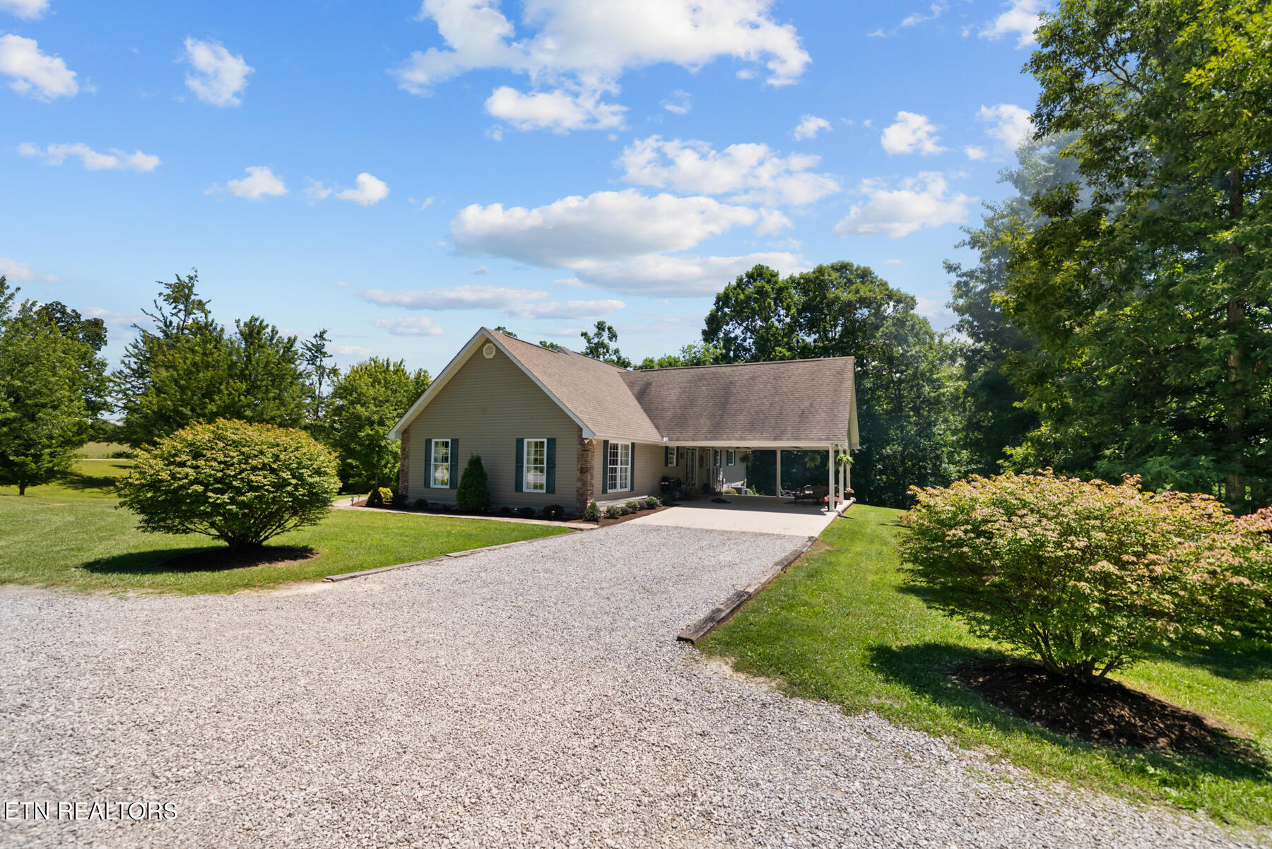 5171 Wilder Road Grimsley TN 38565