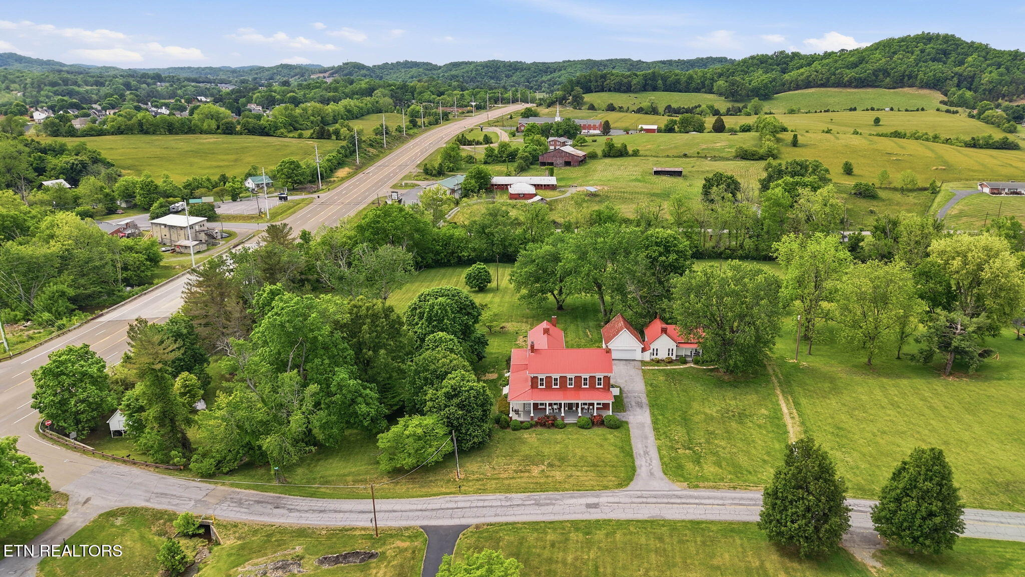 240 Maplehurst Lane Bluff City TN 37618