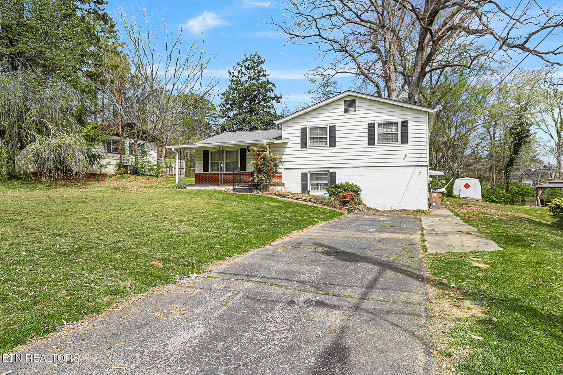 4205 Myrtlewood Drive Knoxville TN 37921