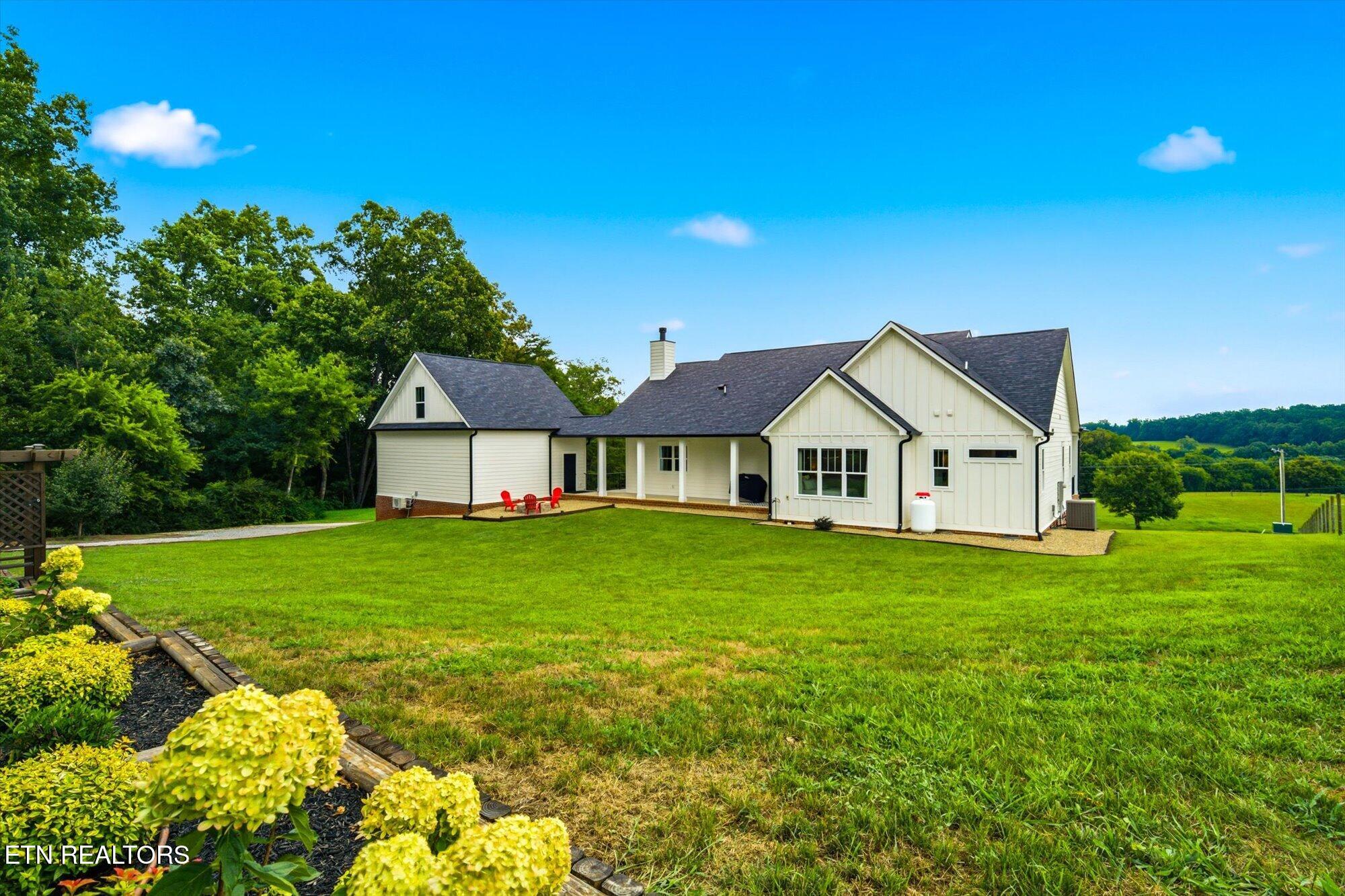 3817 Peterson Road Greenback TN 37742