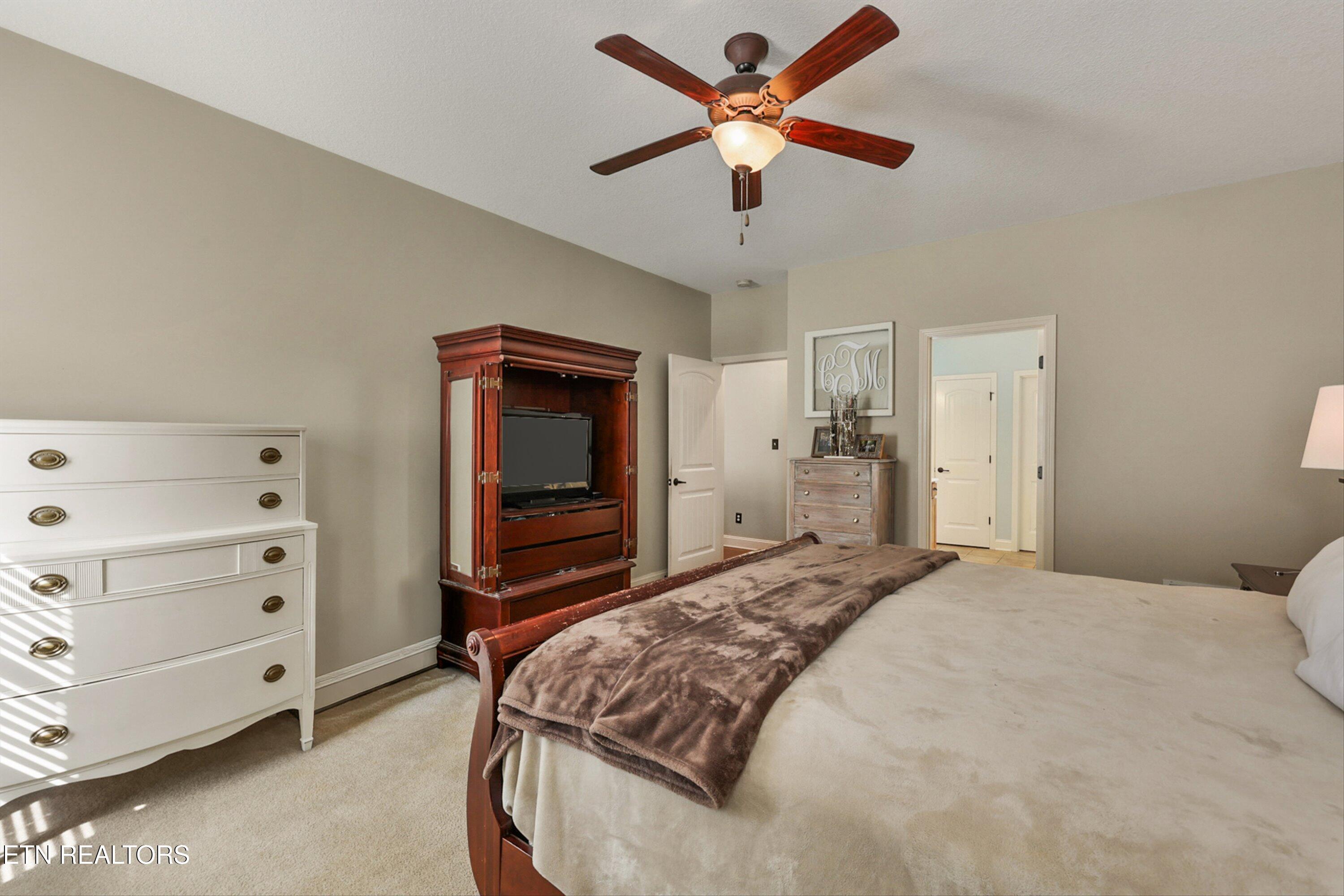 8434 Shoregate Lane Knoxville TN 37938