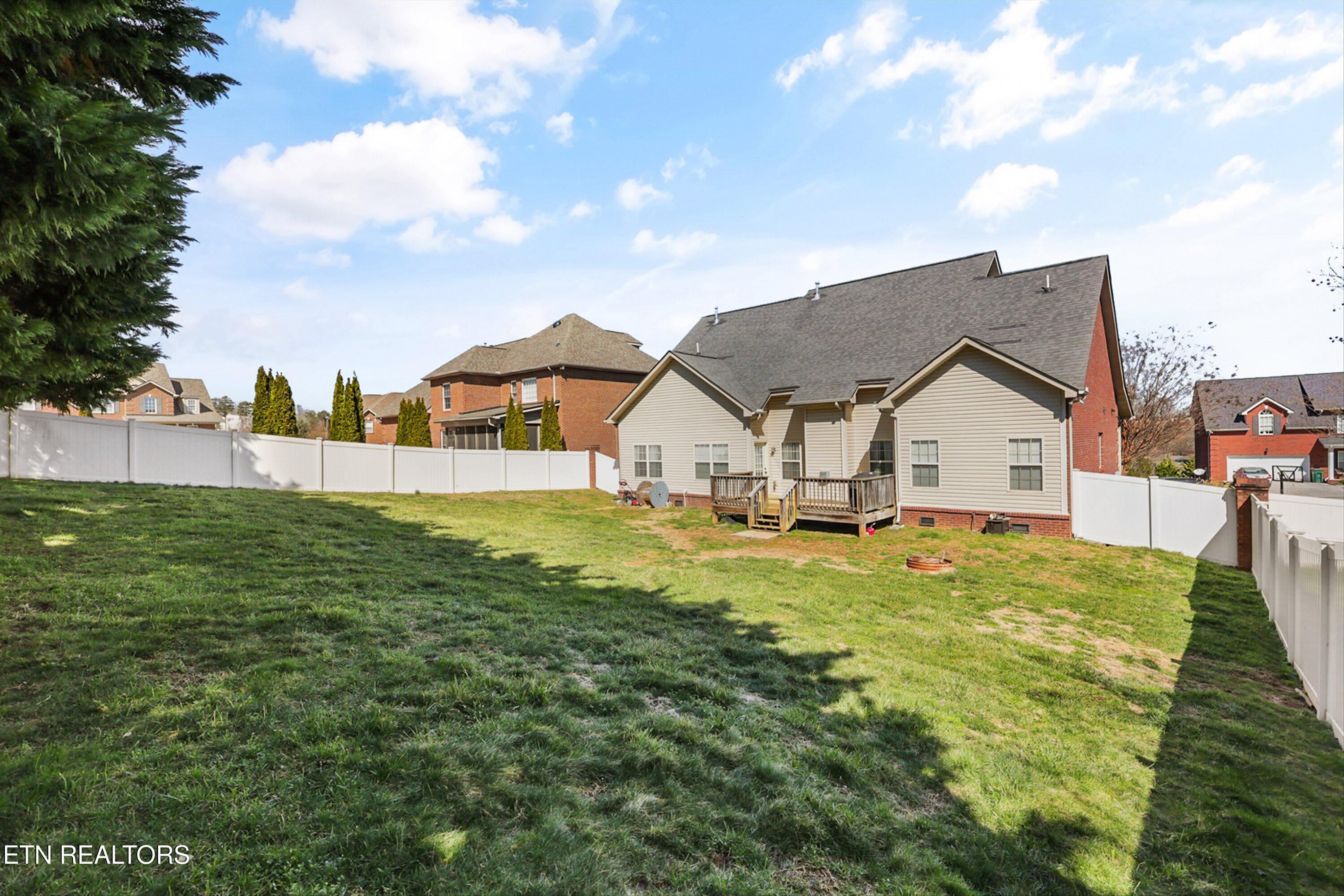 8434 Shoregate Lane Knoxville TN 37938