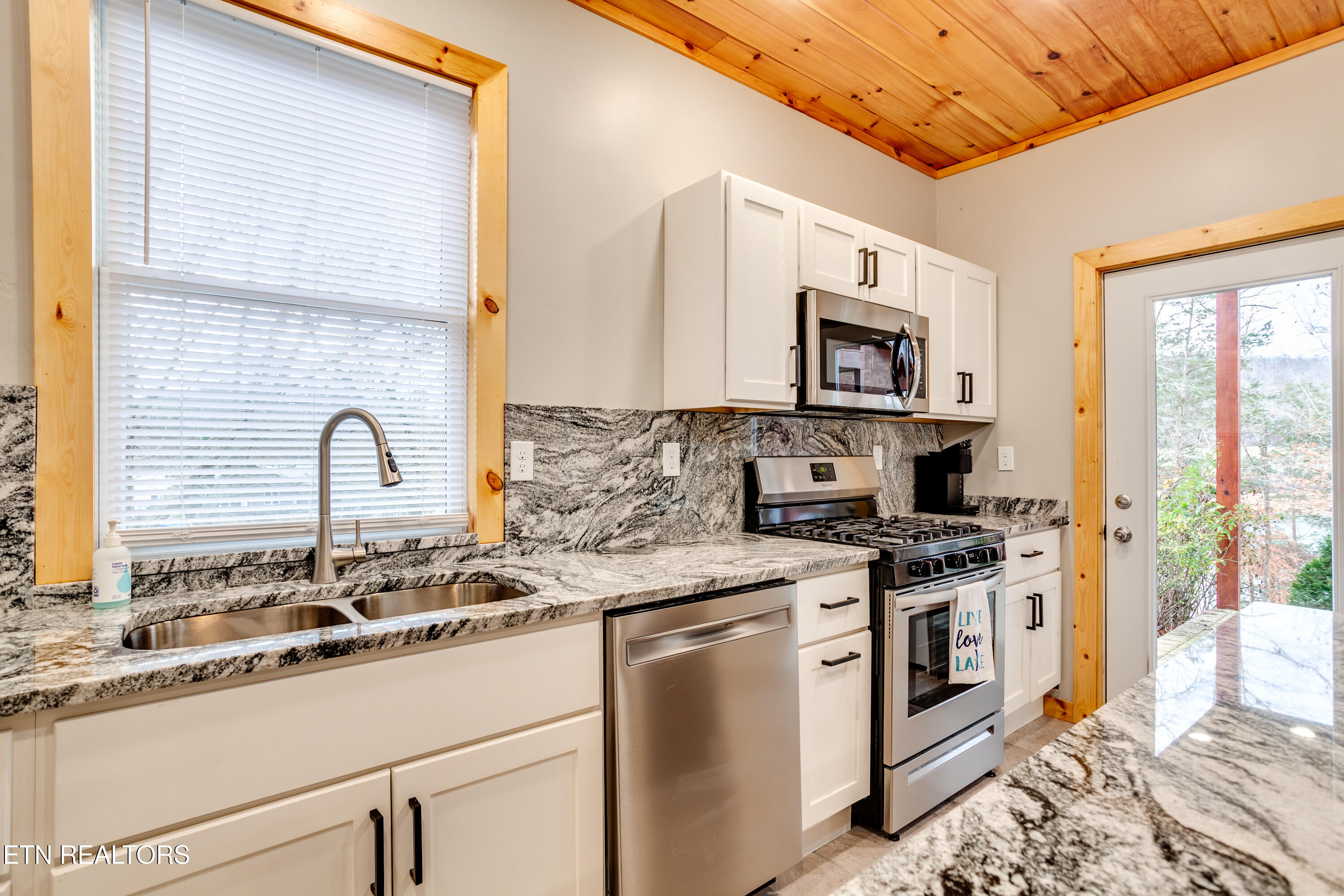 157 Helms Ferry Road Sharps Chapel TN 37866