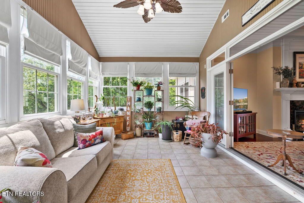 210 Indian Shadows Drive Maryville TN 37801