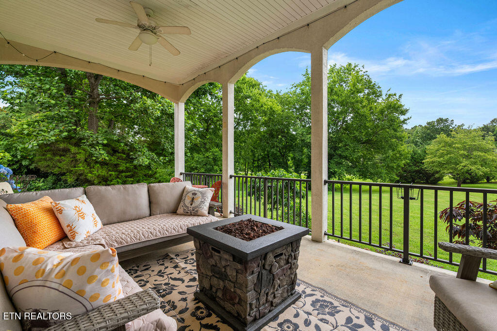 210 Indian Shadows Drive Maryville TN 37801