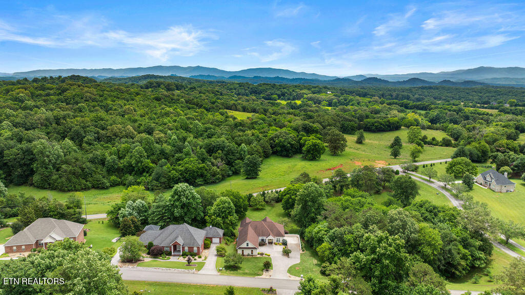 210 Indian Shadows Drive Maryville TN 37801