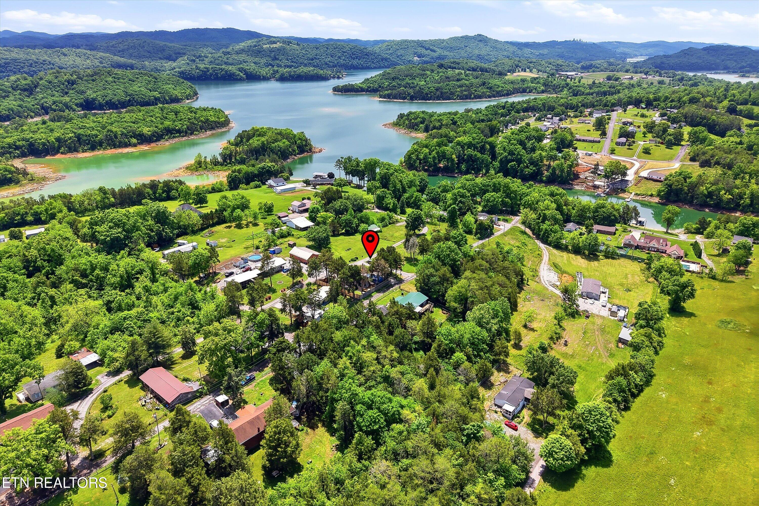 138 Harness Road New Tazewell TN 37825