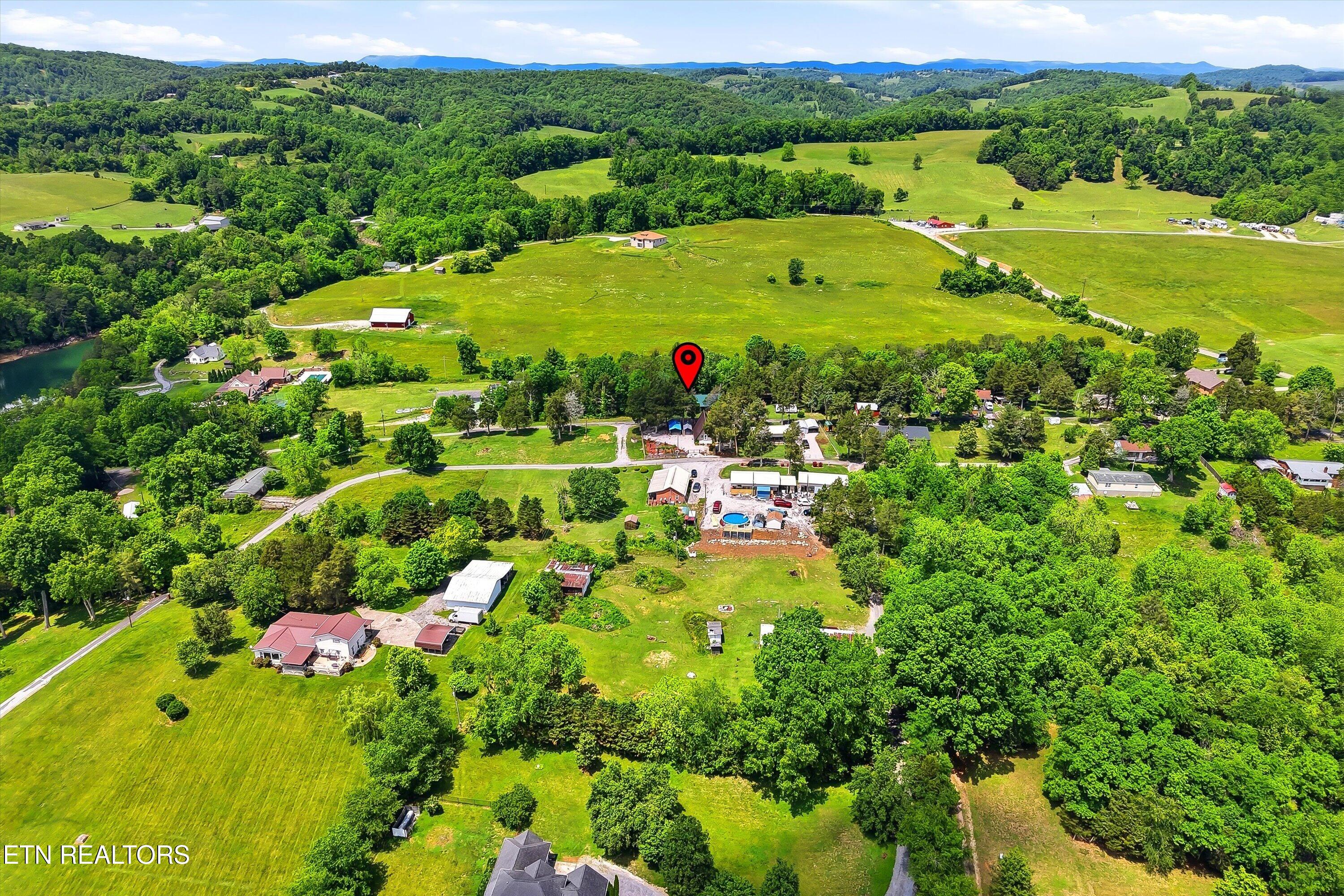 138 Harness Road New Tazewell TN 37825