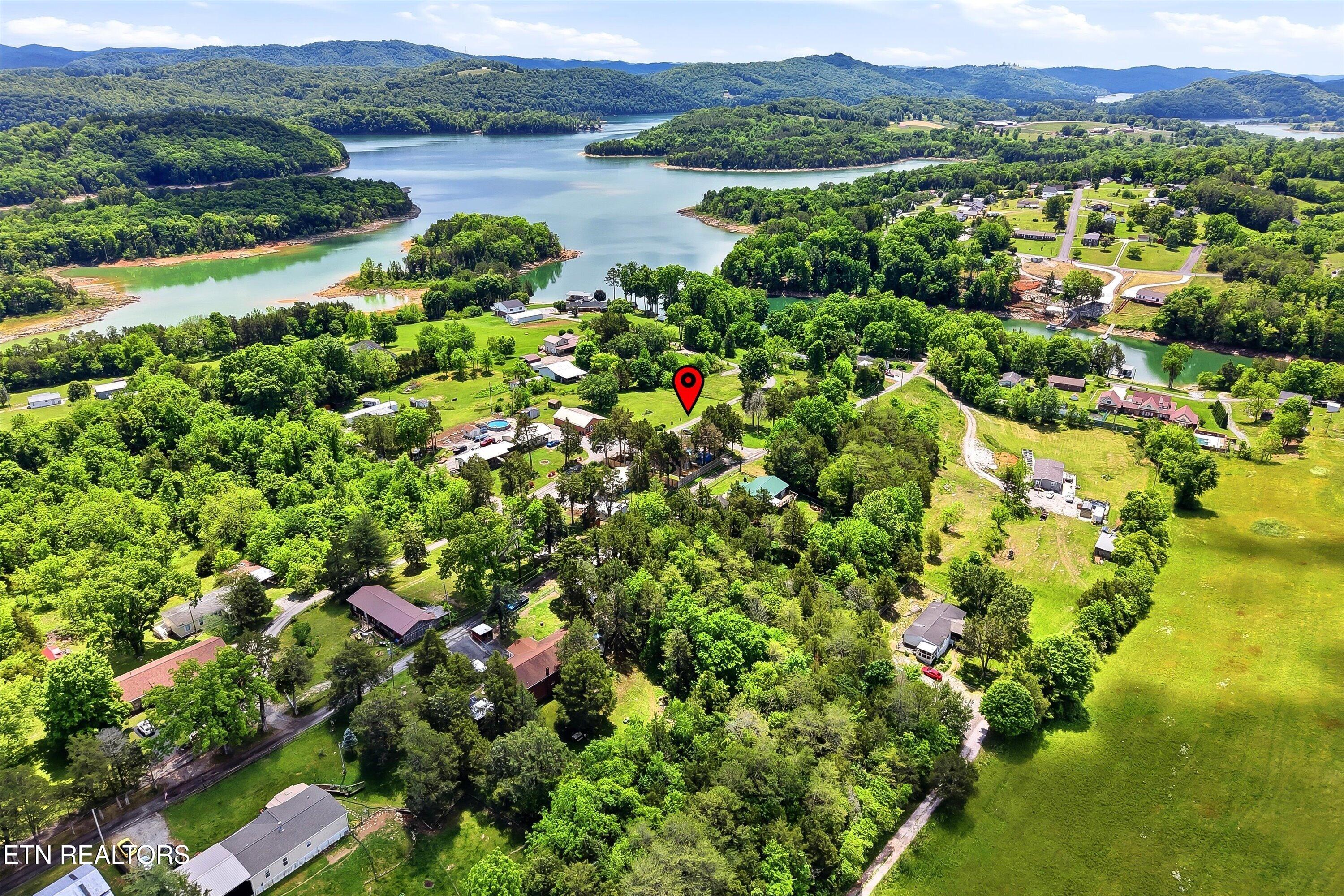 138 Harness Road New Tazewell TN 37825