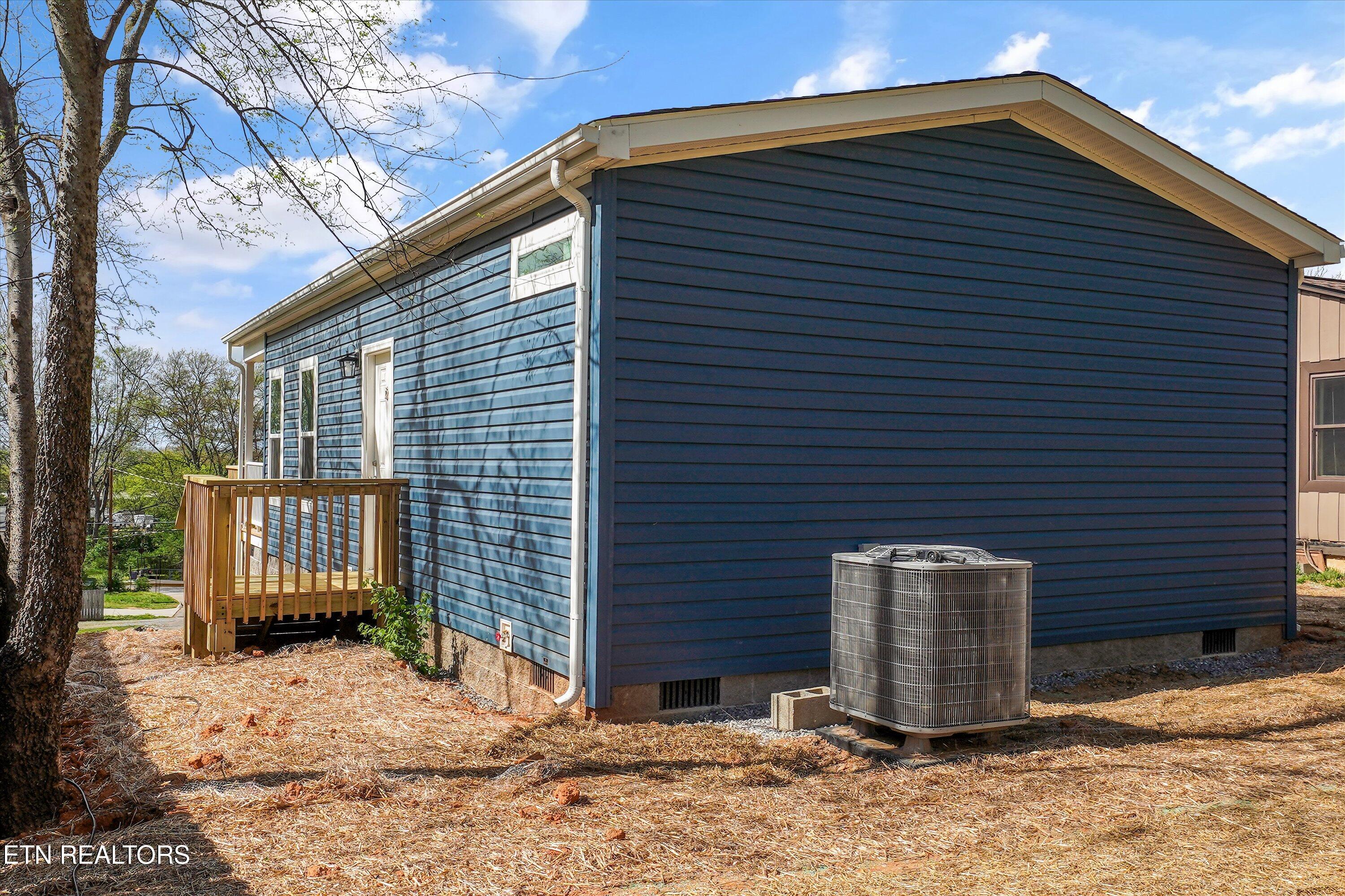 1002 Mynders Avenue Maryville TN 37801