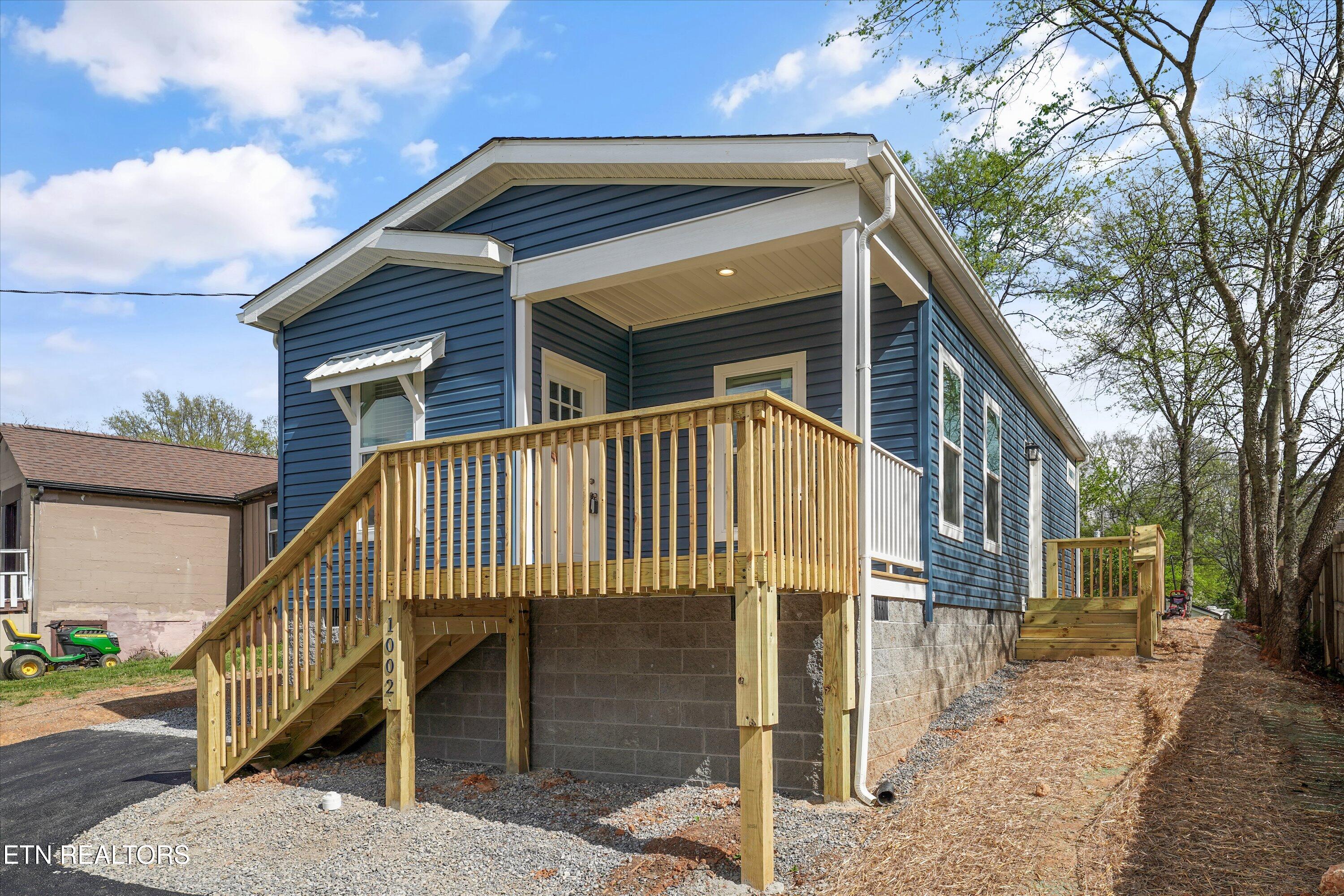 1002 Mynders Avenue Maryville TN 37801