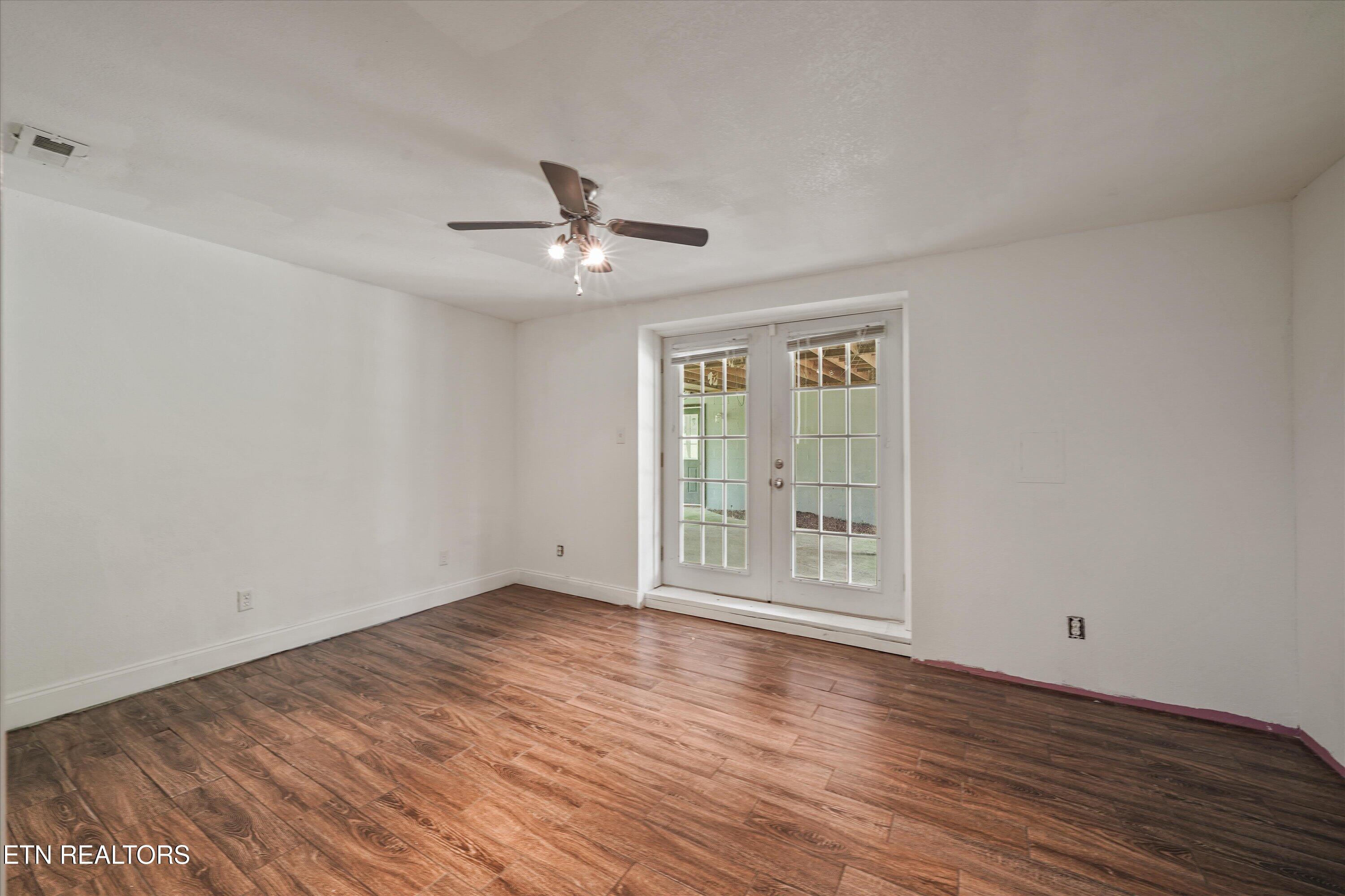 2833 Ithaca Drive Knoxville TN 37918