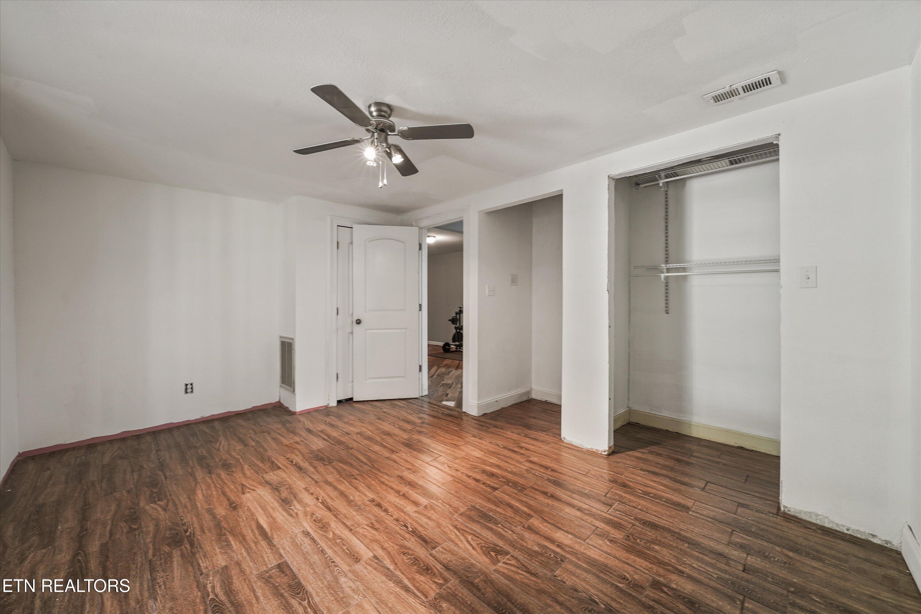 2833 Ithaca Drive Knoxville TN 37918