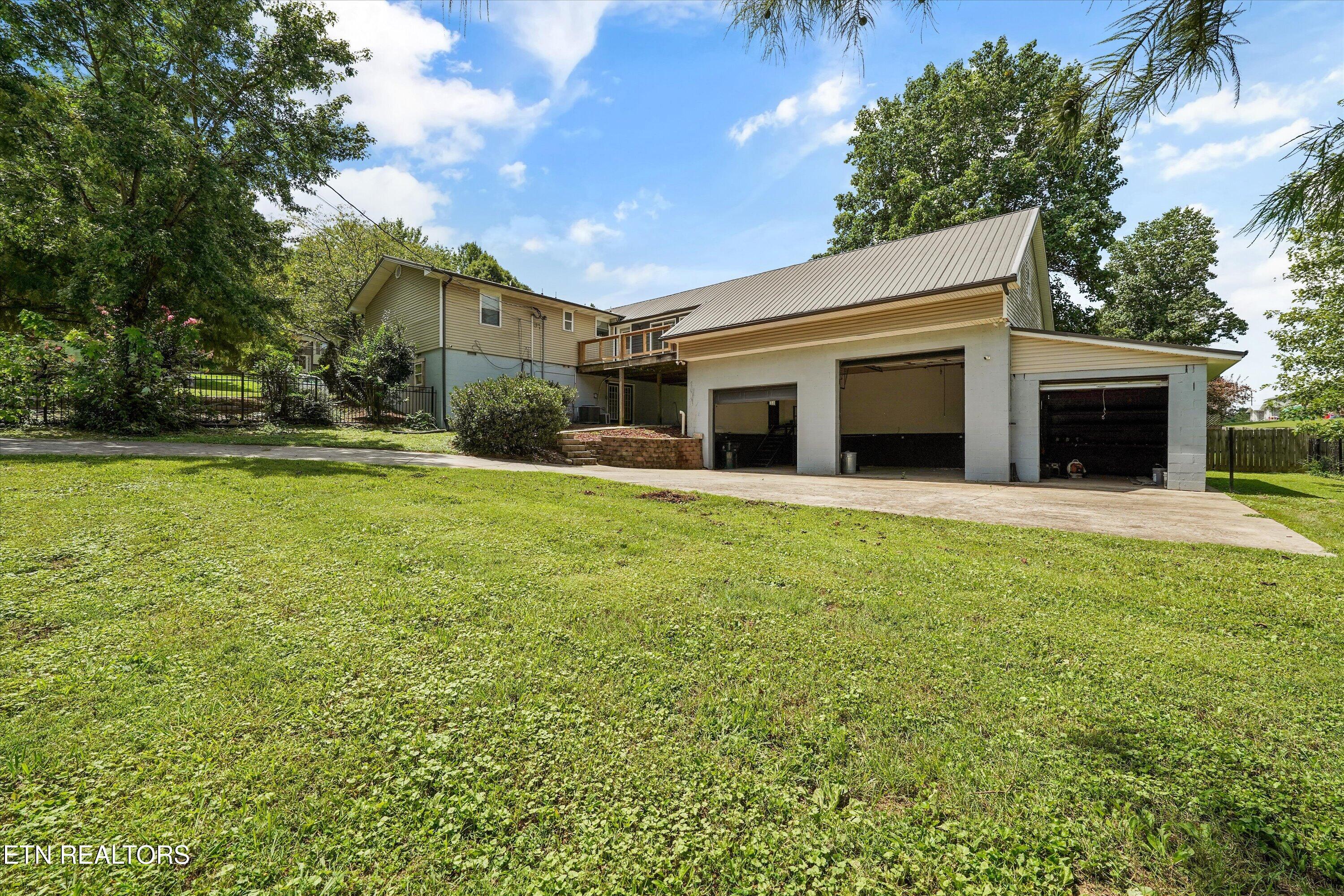 2833 Ithaca Drive Knoxville TN 37918