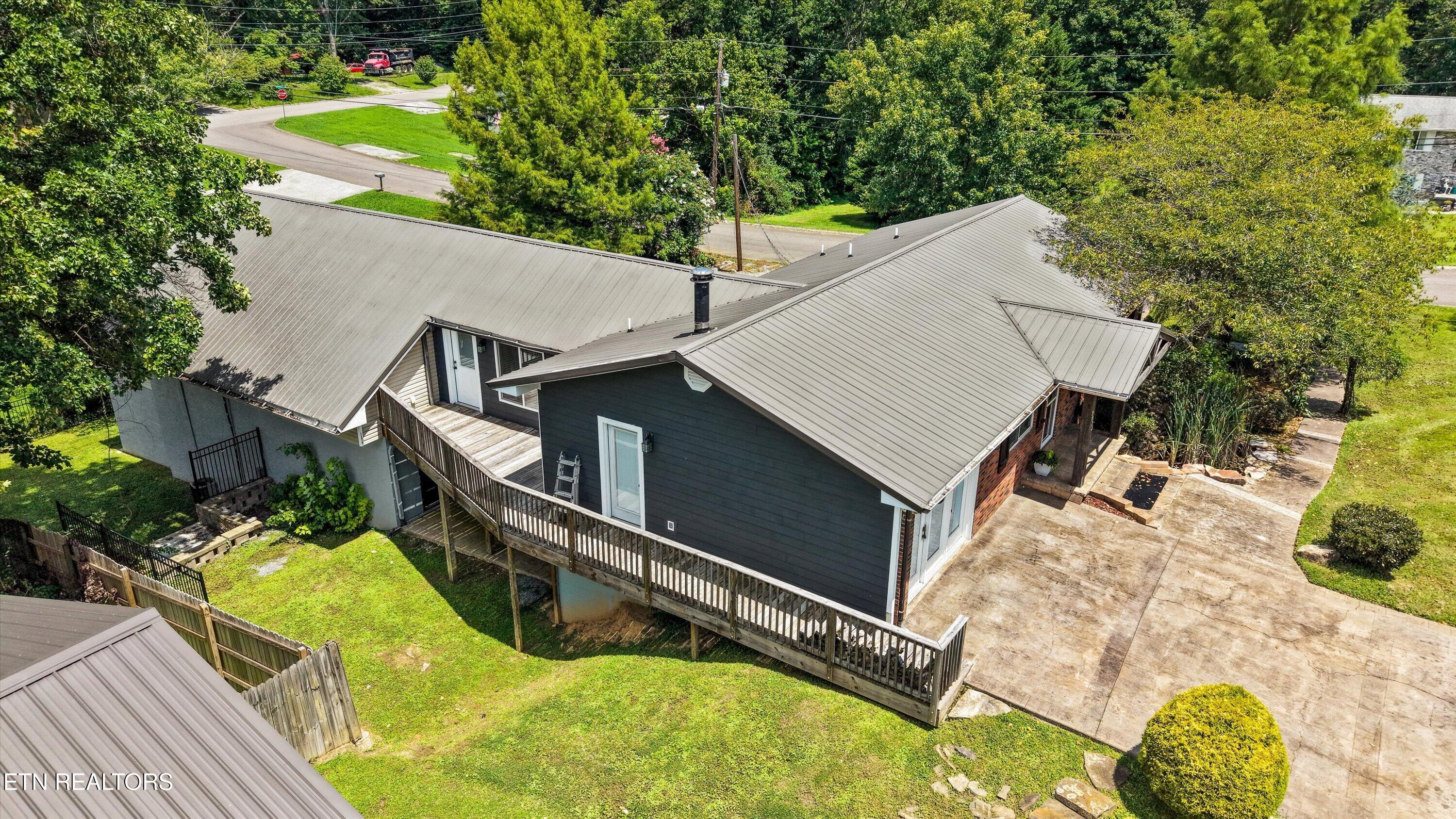 2833 Ithaca Drive Knoxville TN 37918