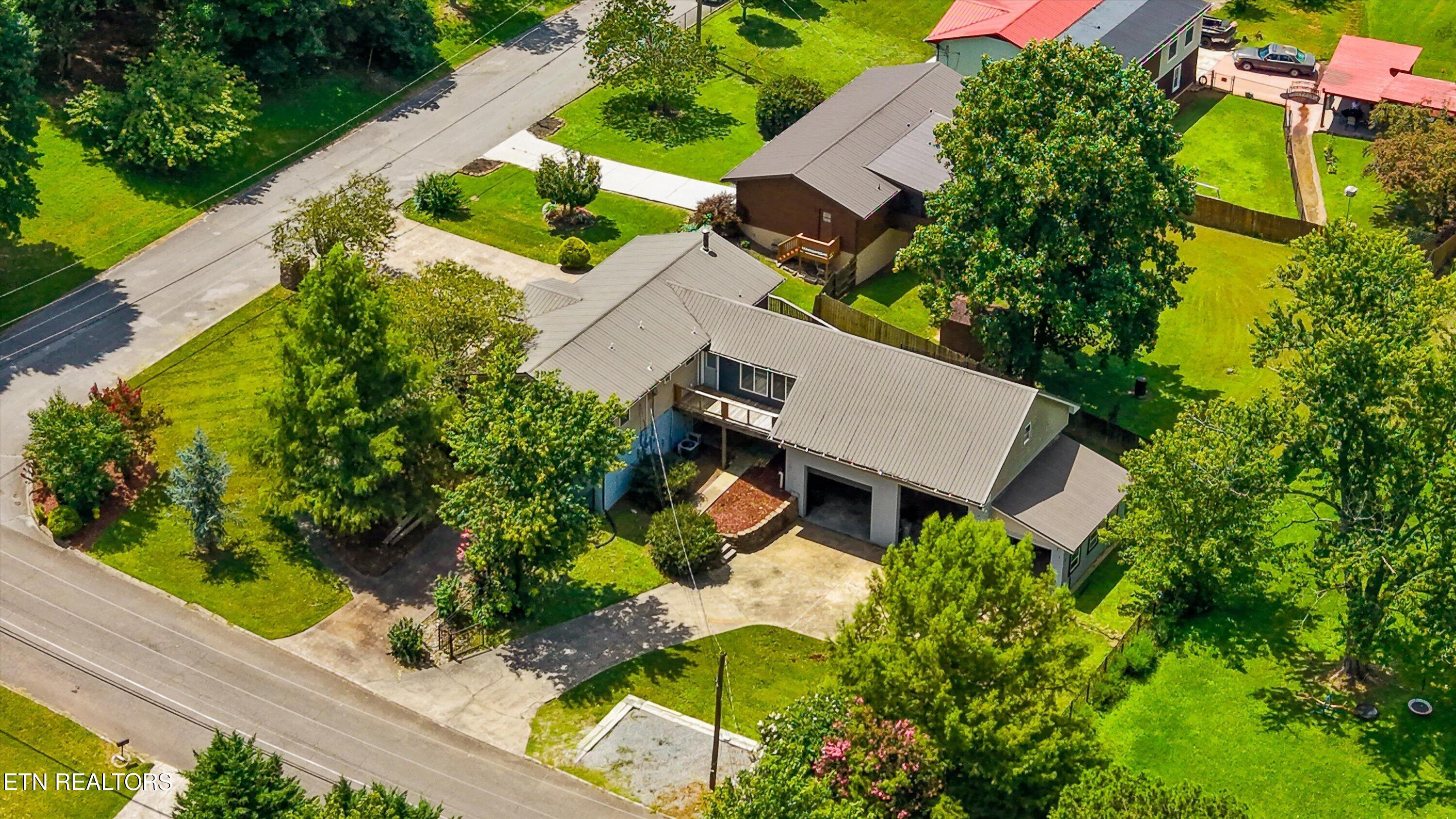 2833 Ithaca Drive Knoxville TN 37918