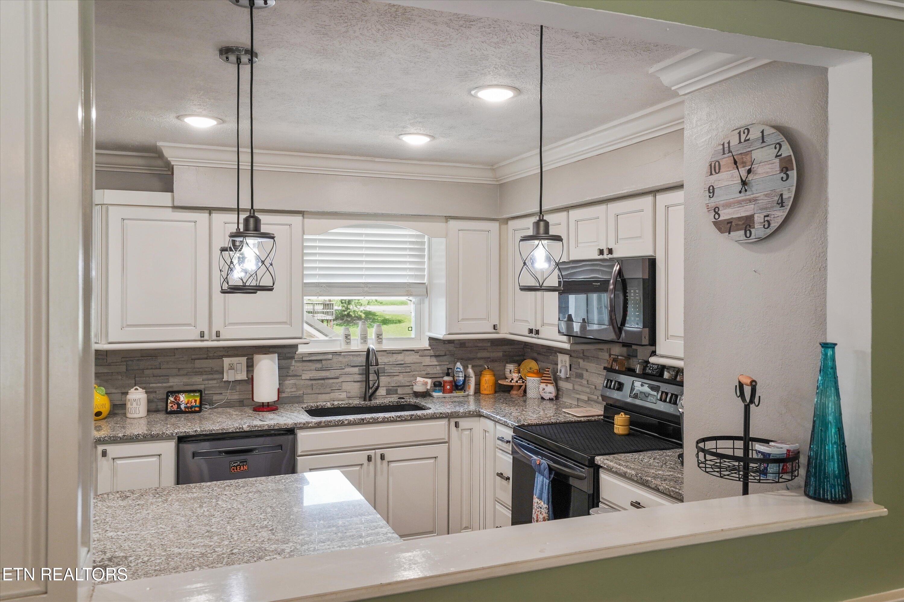 2833 Ithaca Drive Knoxville TN 37918