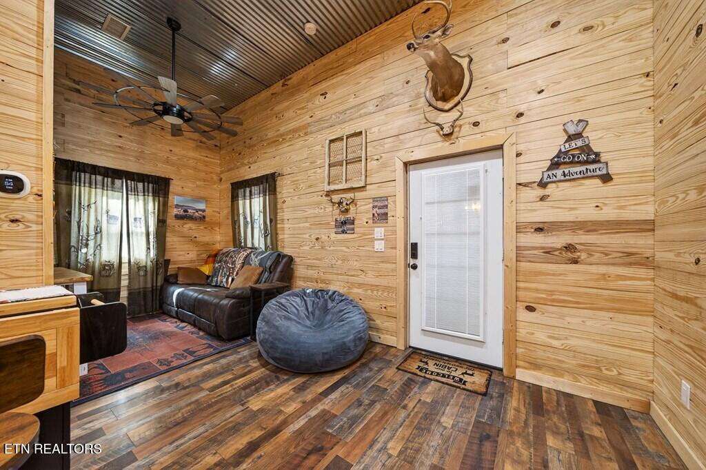 1780 Wolfhaven Road Spencer TN 38585