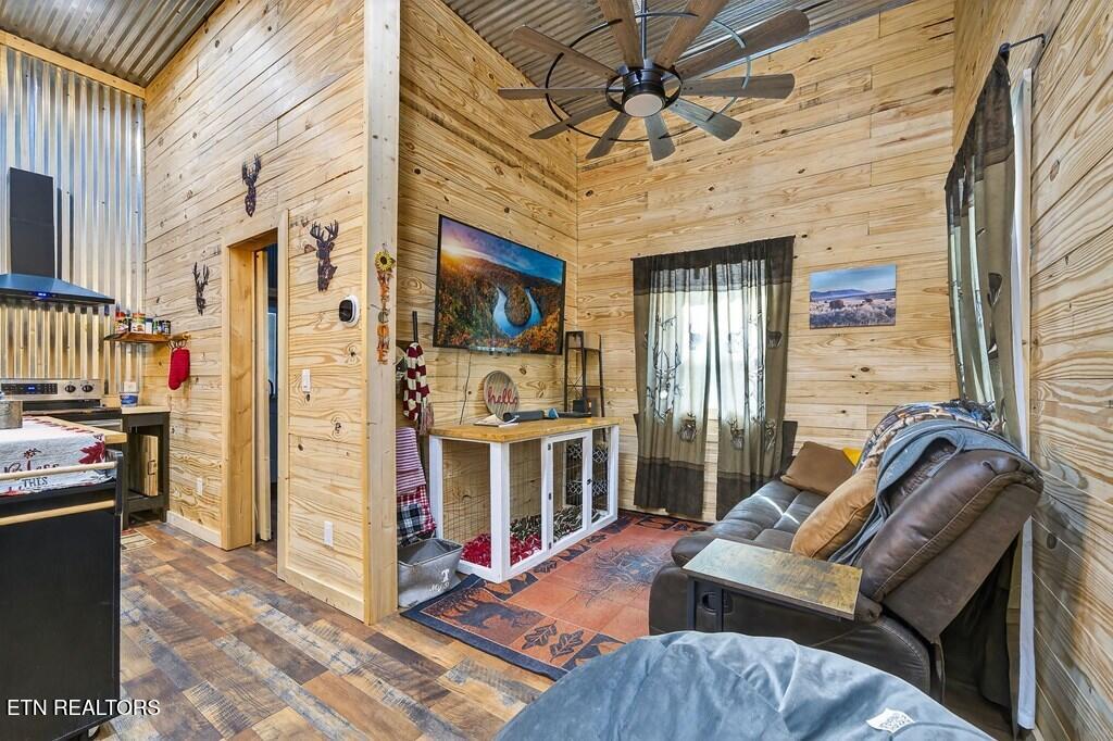 1780 Wolfhaven Road Spencer TN 38585