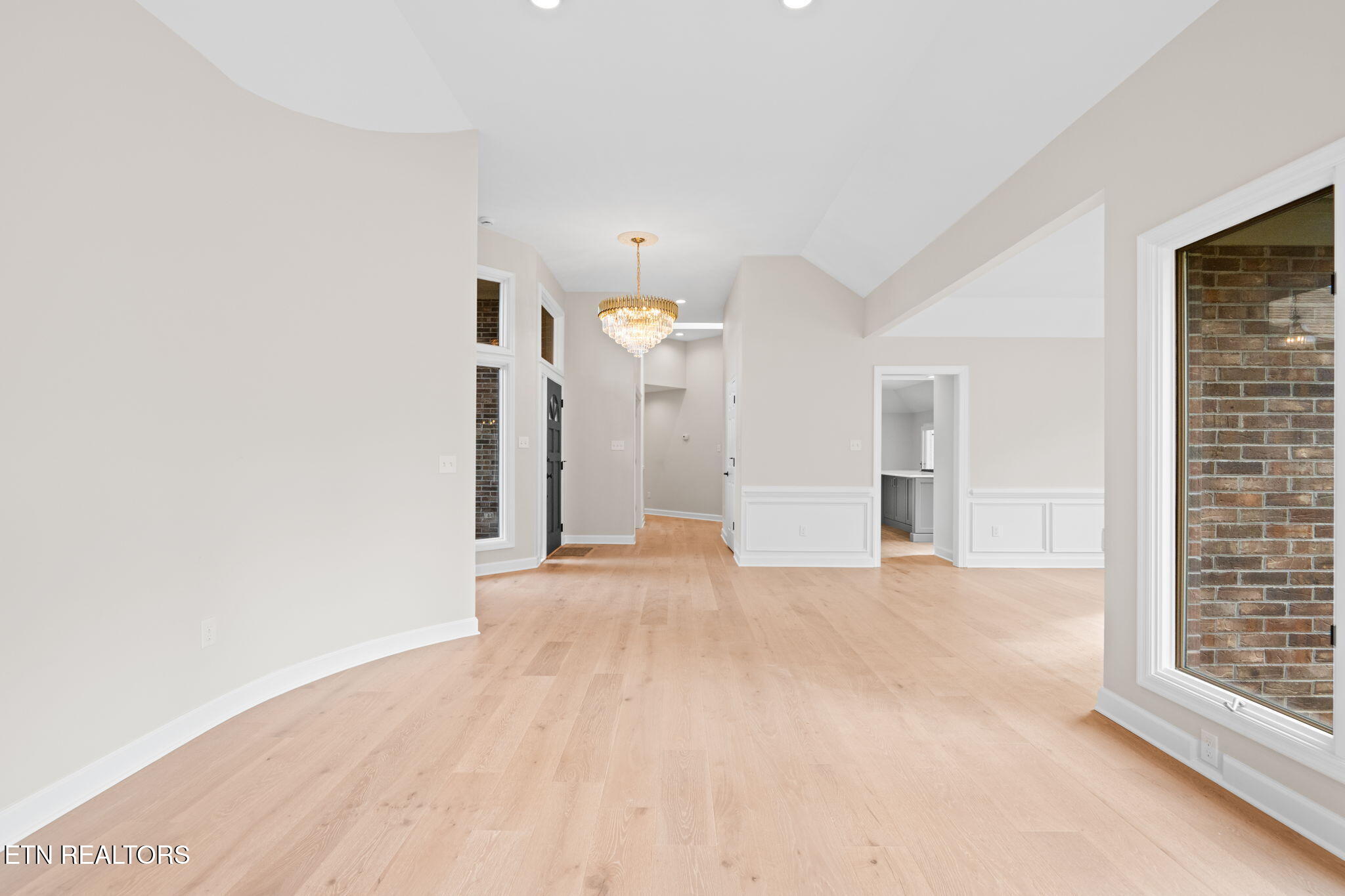 452 Mariner Point Drive Clinton TN 37716