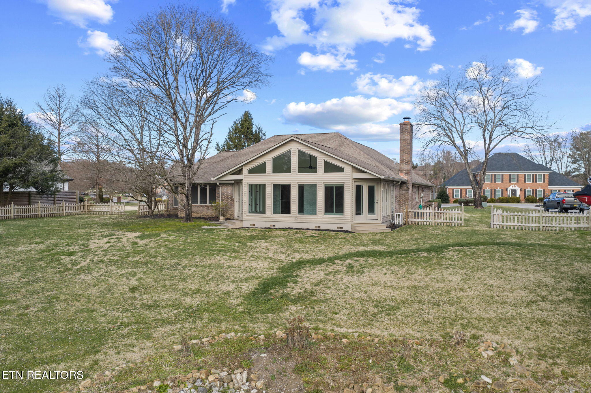 452 Mariner Point Drive Clinton TN 37716