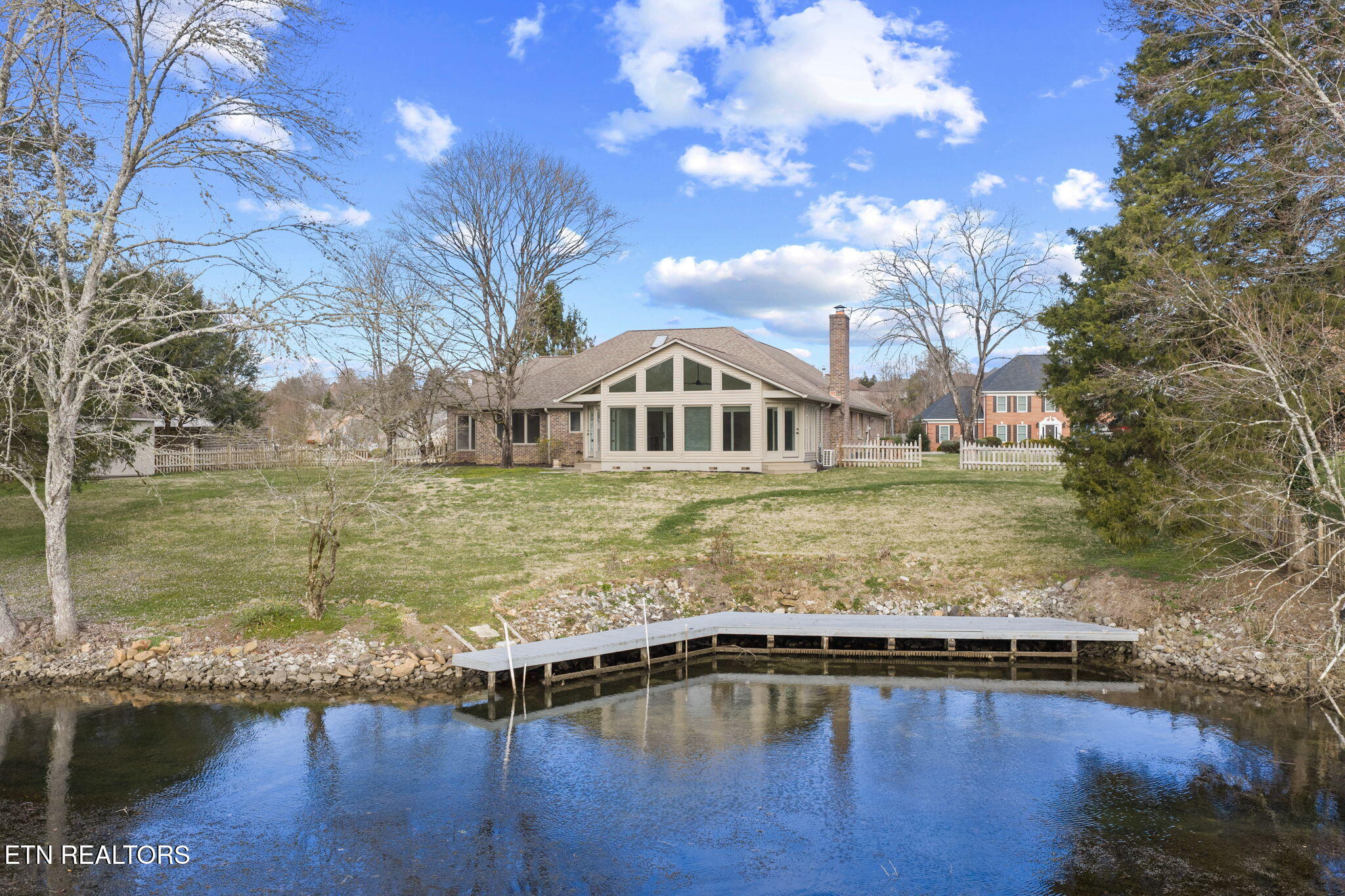 452 Mariner Point Drive Clinton TN 37716