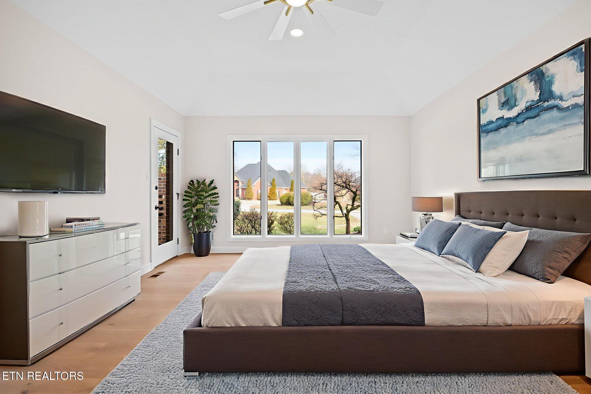 452 Mariner Point Drive Clinton TN 37716