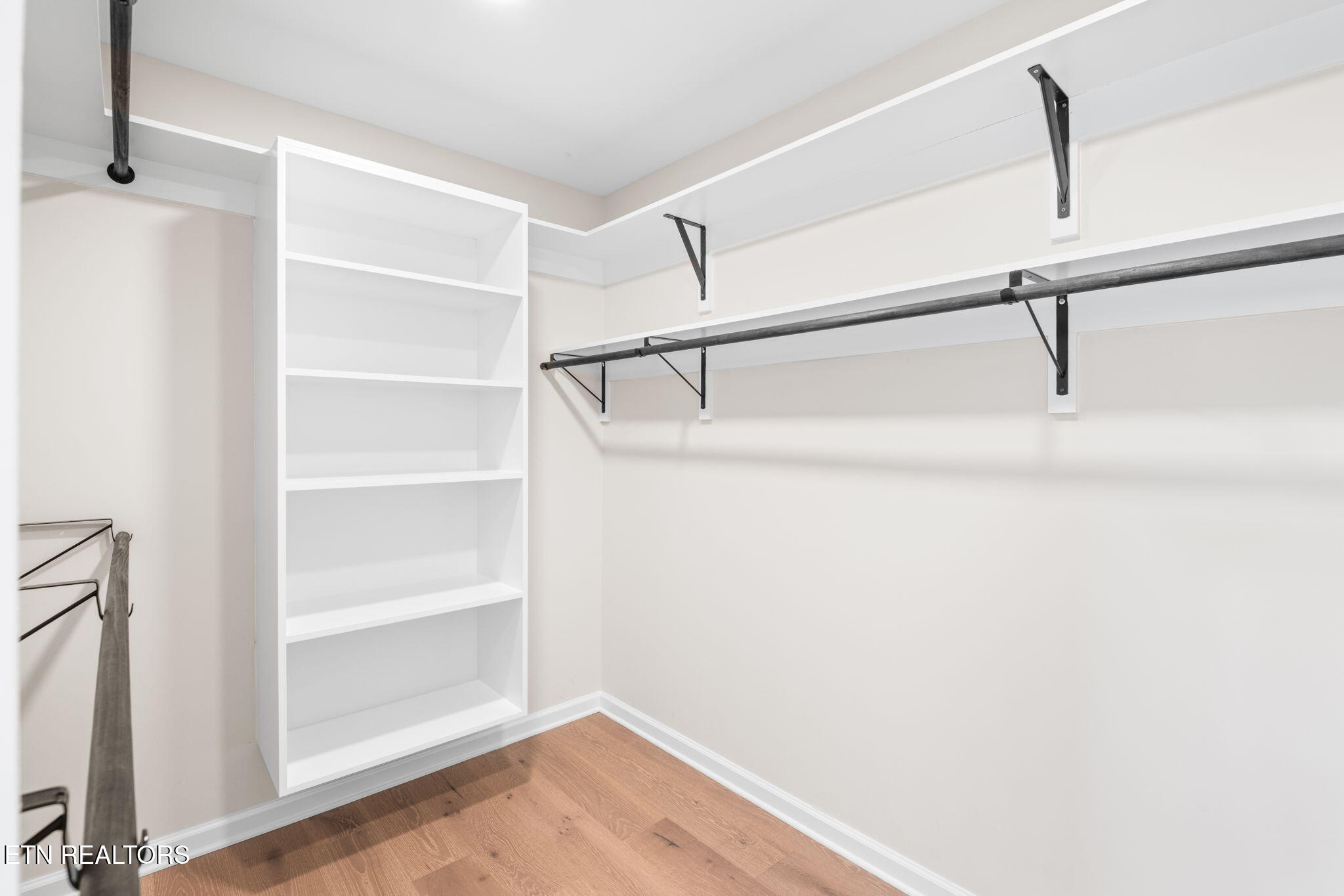 452 Mariner Point Drive Clinton TN 37716