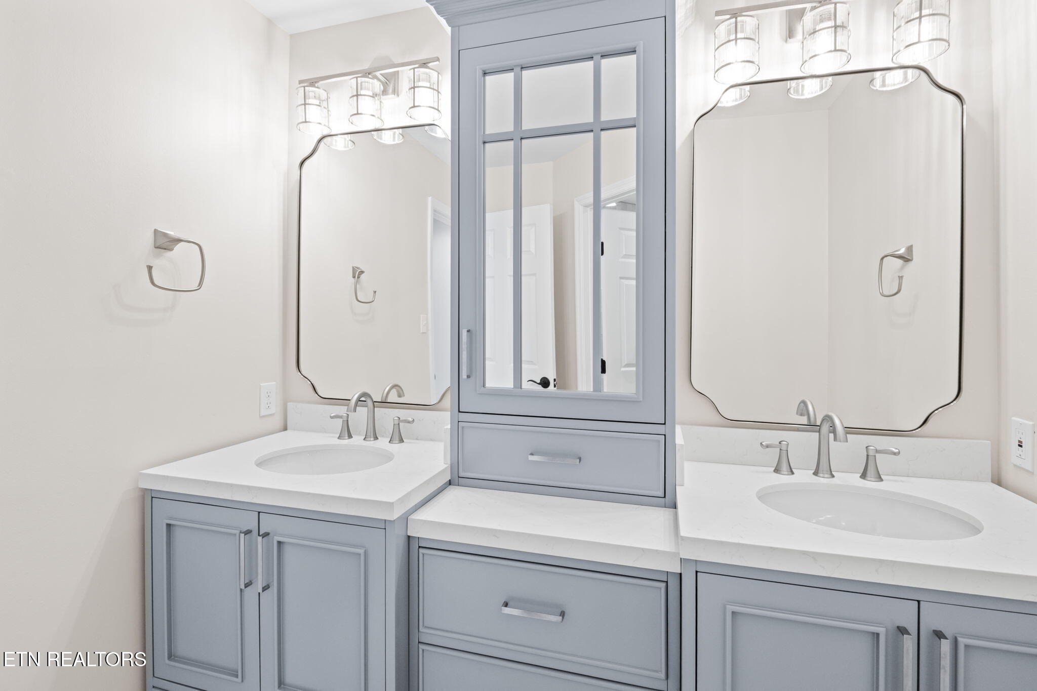 452 Mariner Point Drive Clinton TN 37716