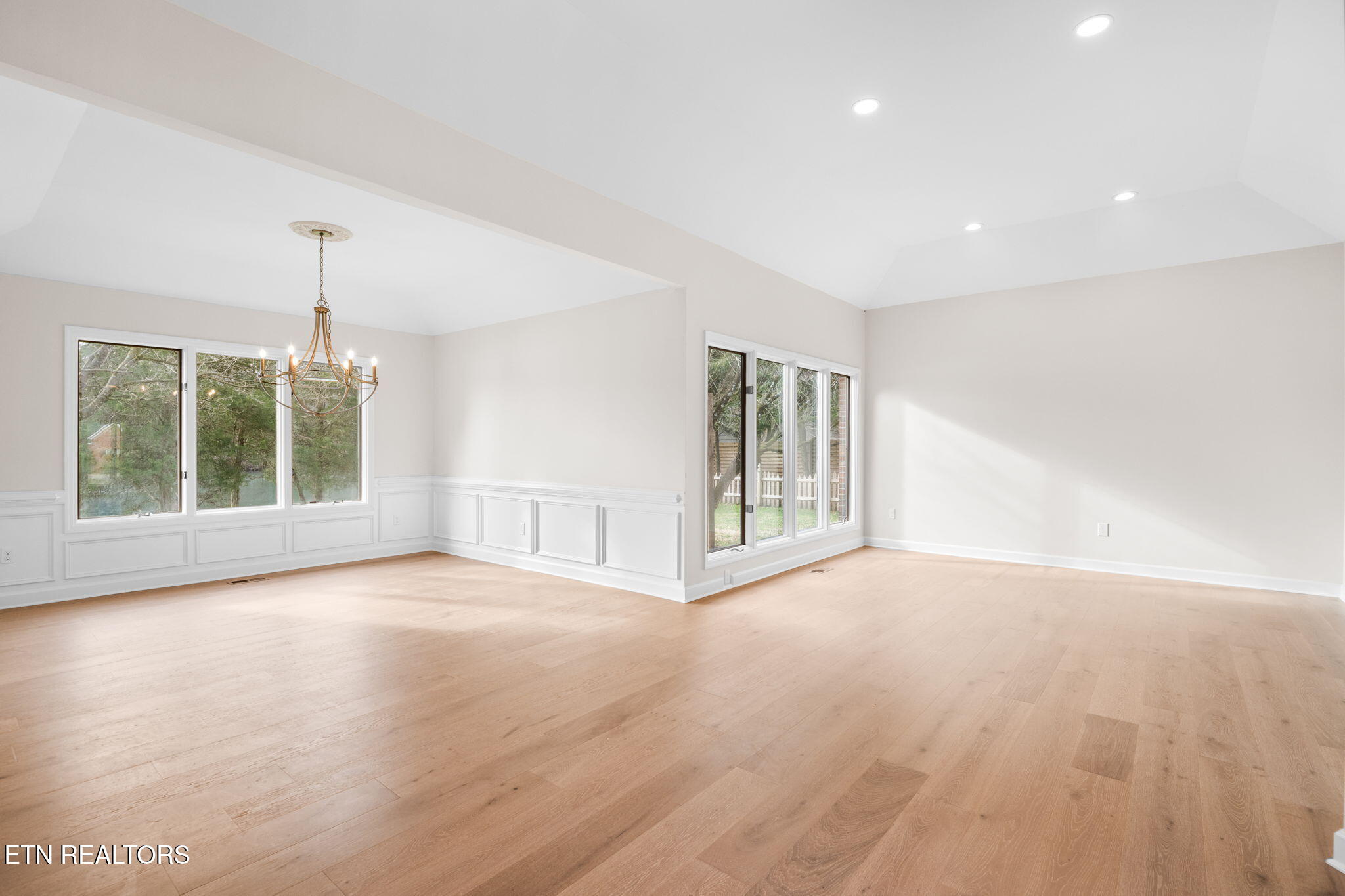 452 Mariner Point Drive Clinton TN 37716