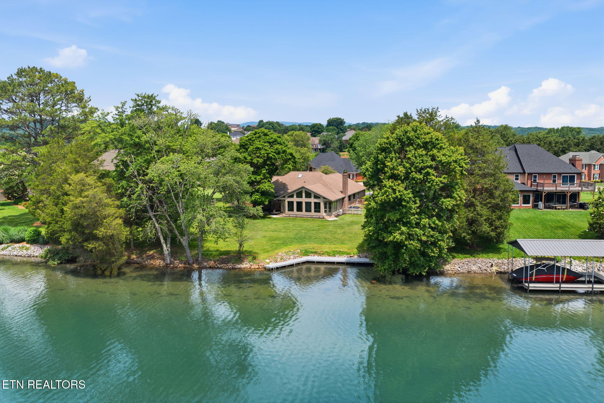 452 Mariner Point Drive Clinton TN 37716