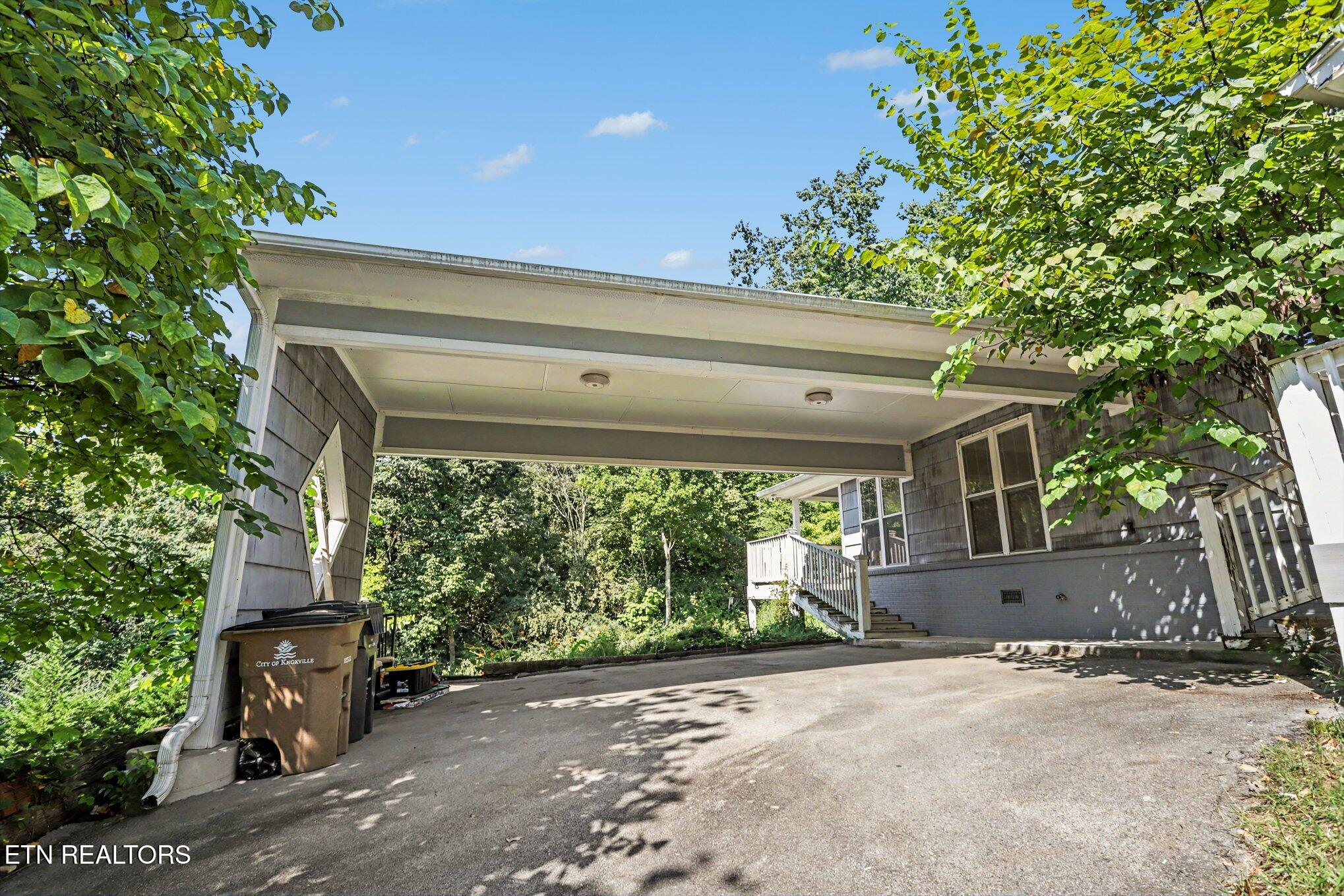 5603 S Briscoe Circle Knoxville TN 37912