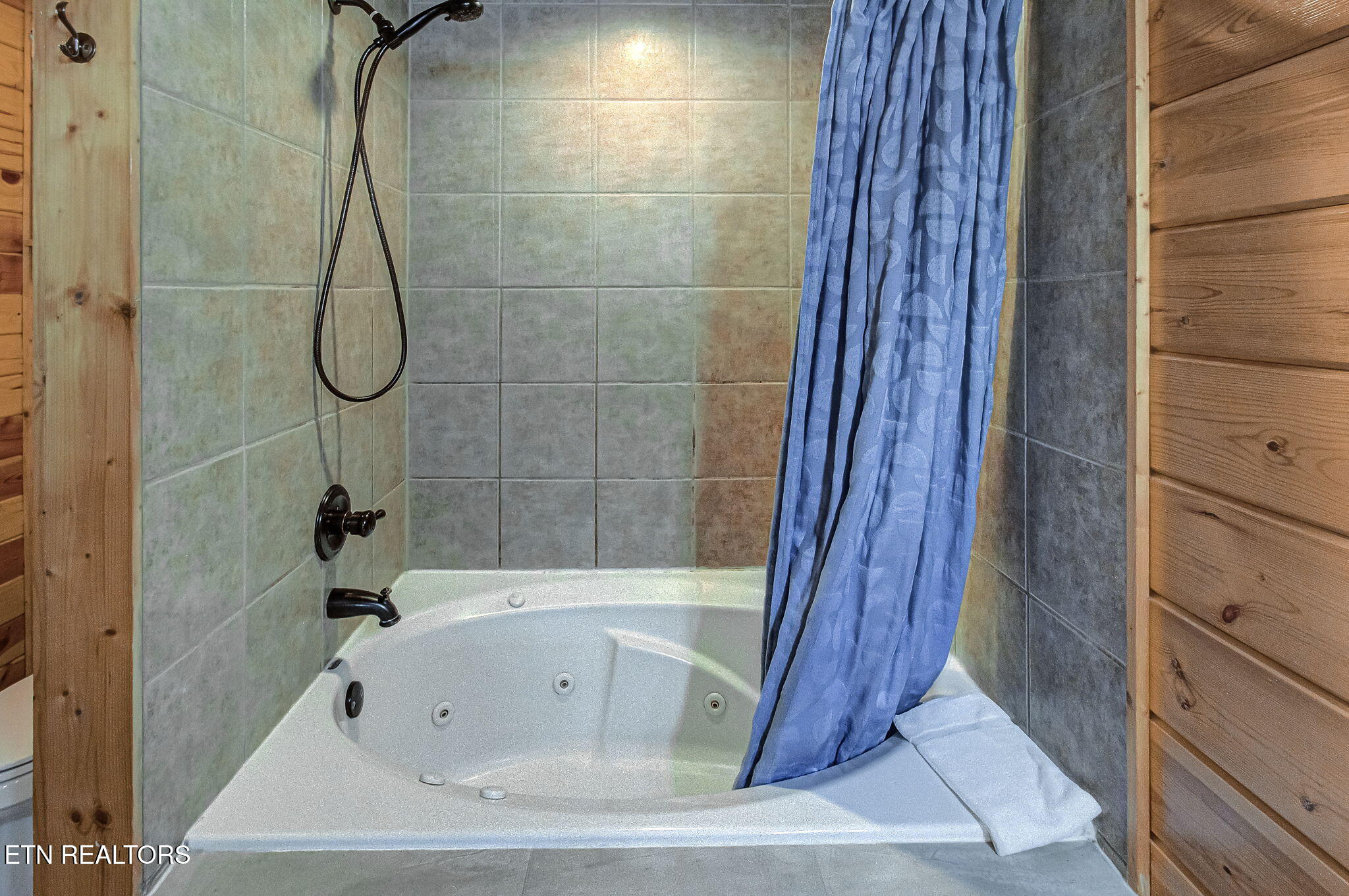 214 Forrest Loop Way Gatlinburg TN 37738