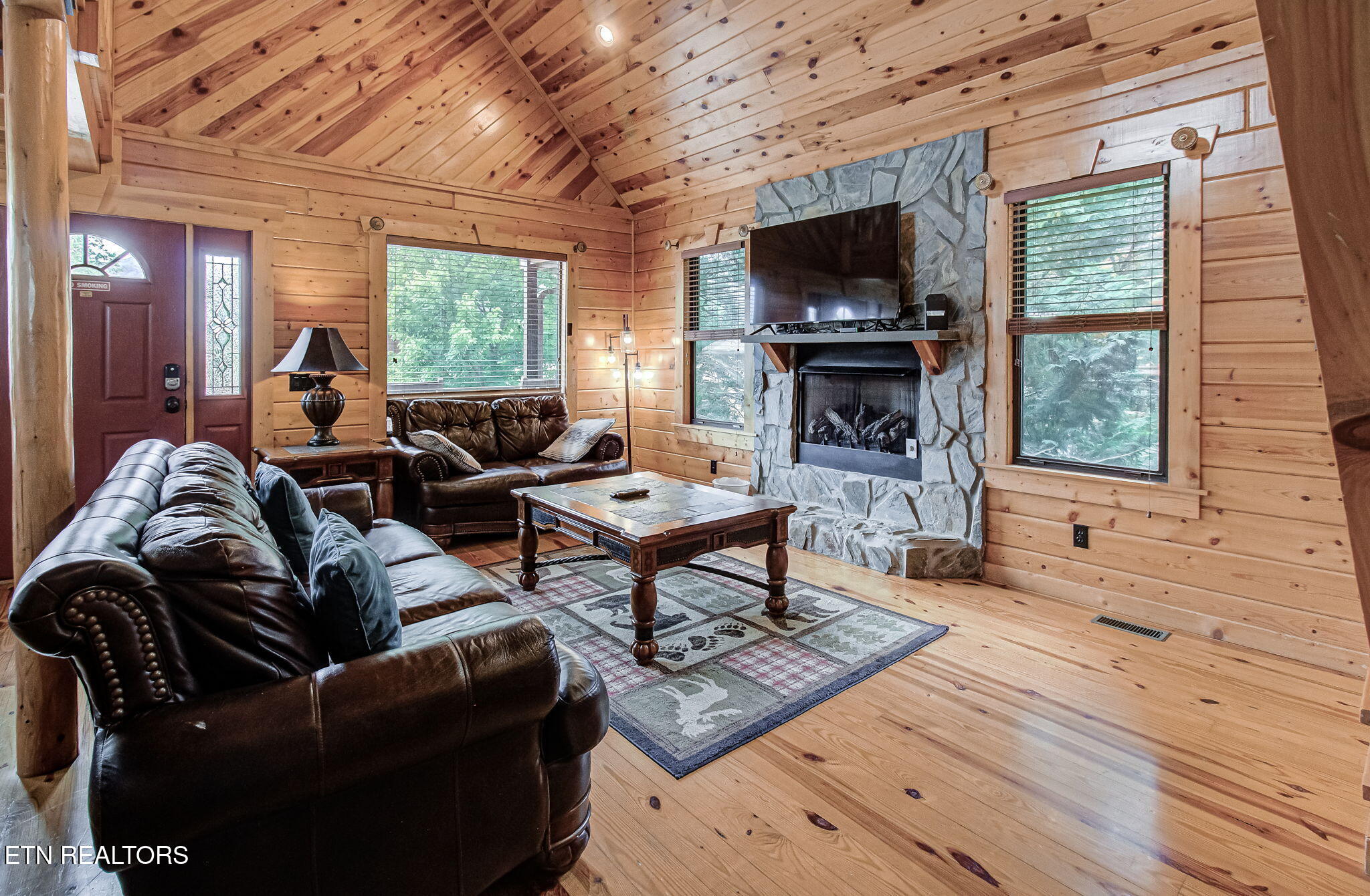 214 Forrest Loop Way Gatlinburg TN 37738