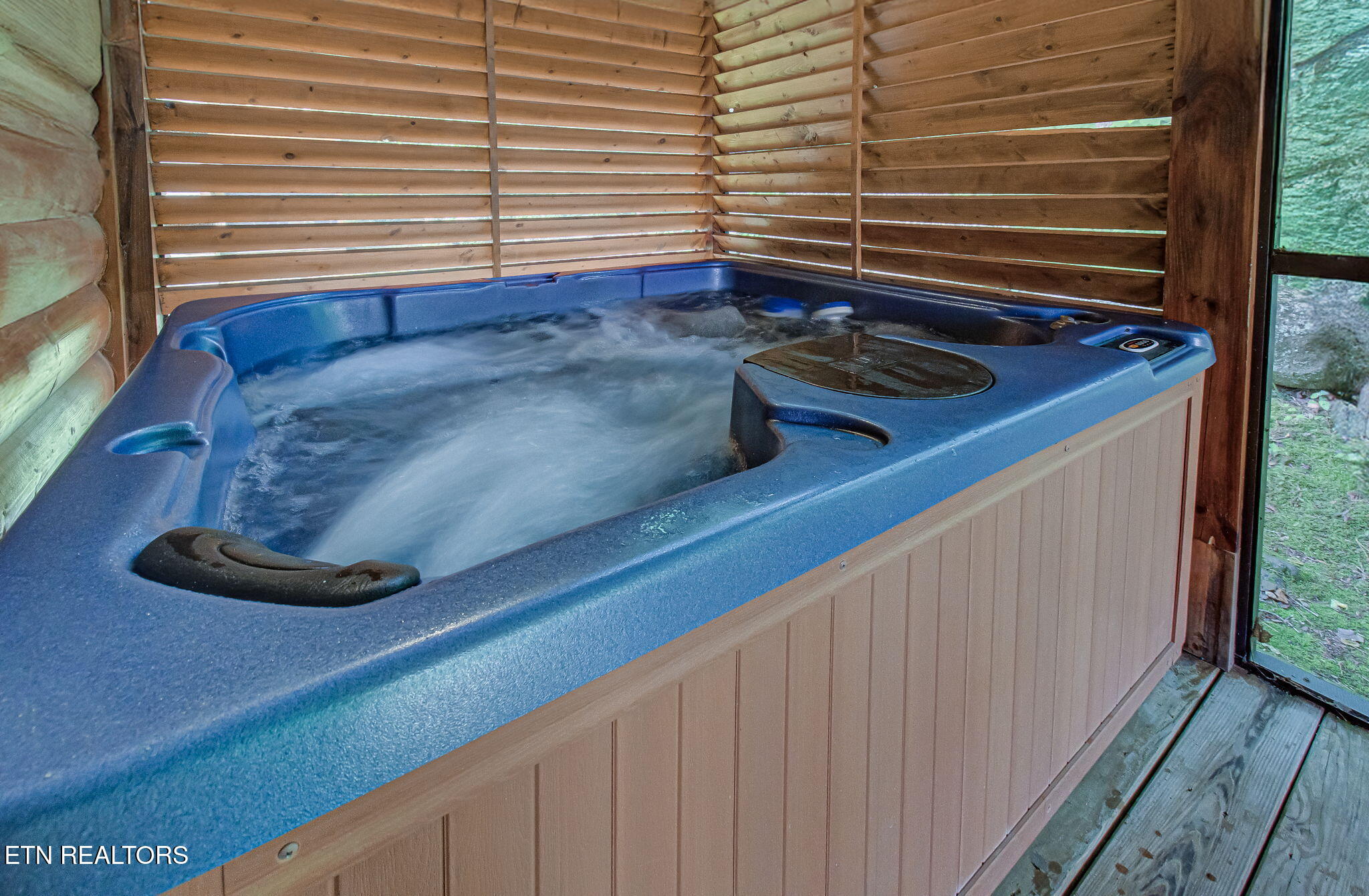 214 Forrest Loop Way Gatlinburg TN 37738