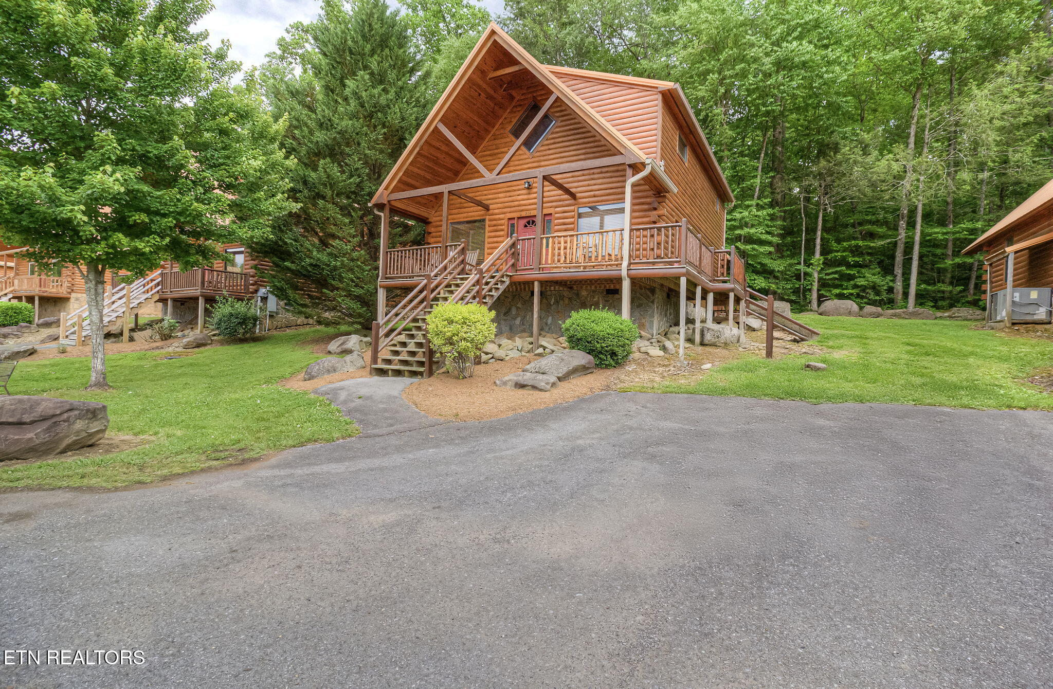 214 Forrest Loop Way Gatlinburg TN 37738
