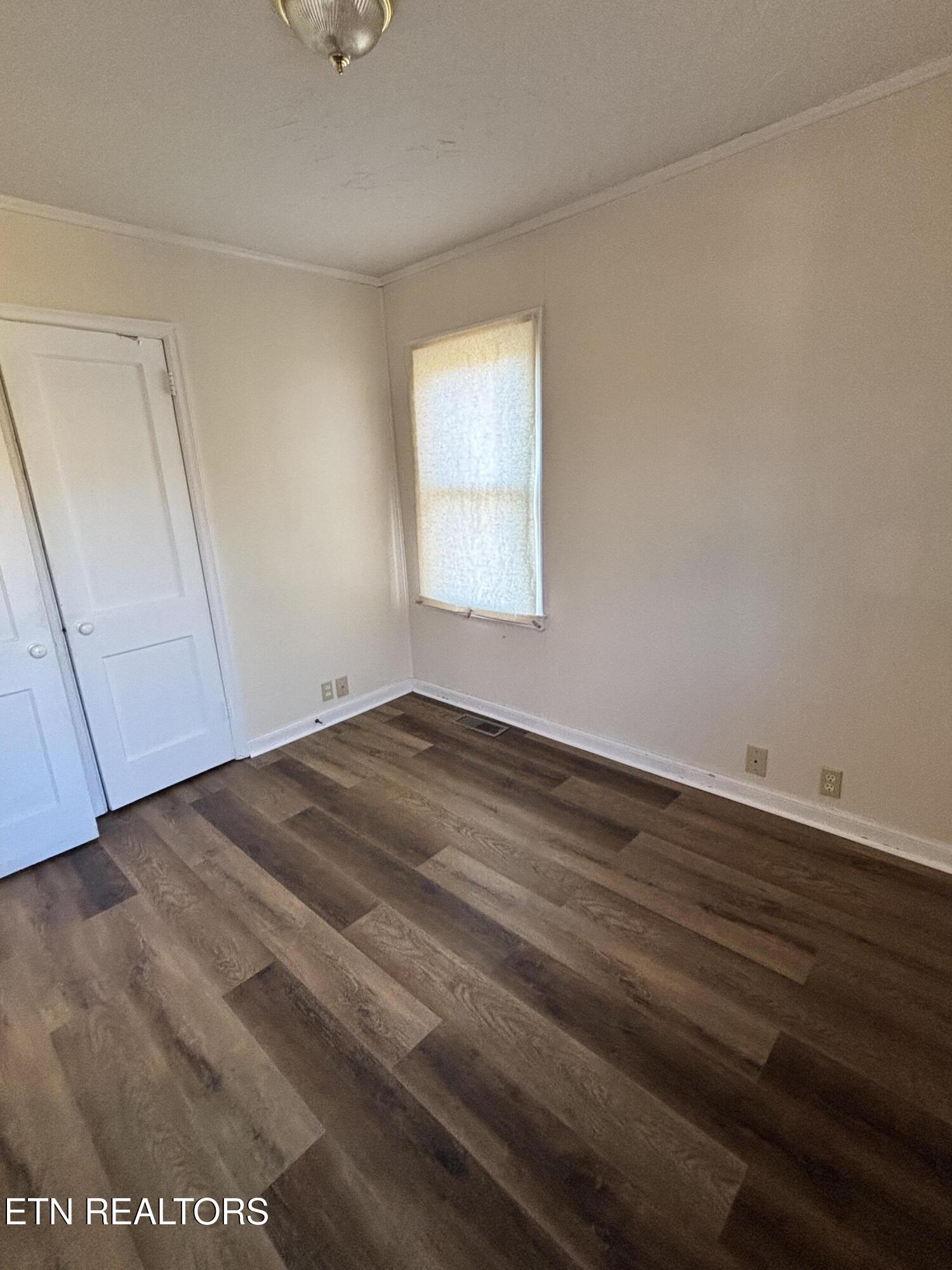 206 Long Drive Harriman TN 37748
