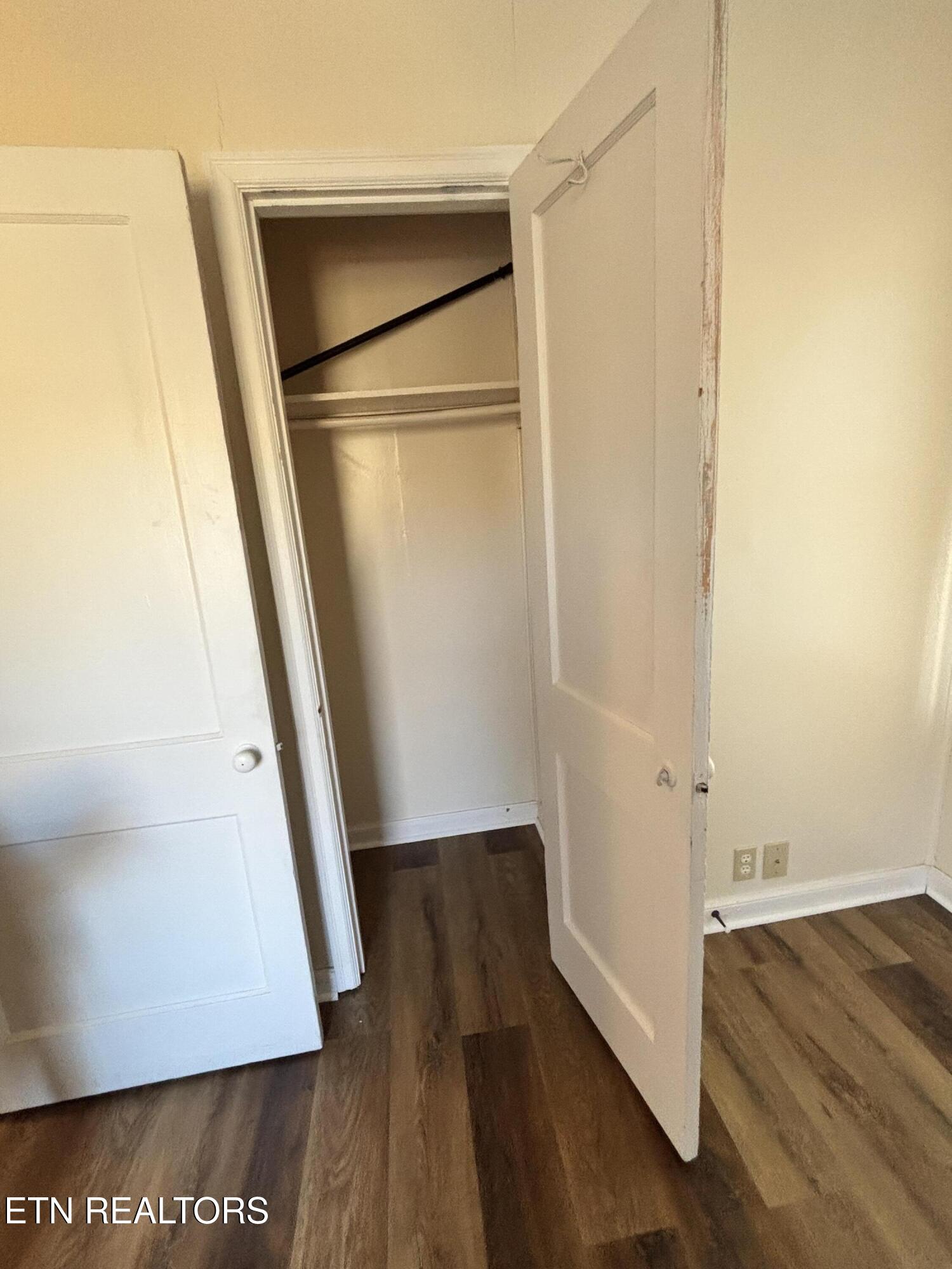 206 Long Drive Harriman TN 37748