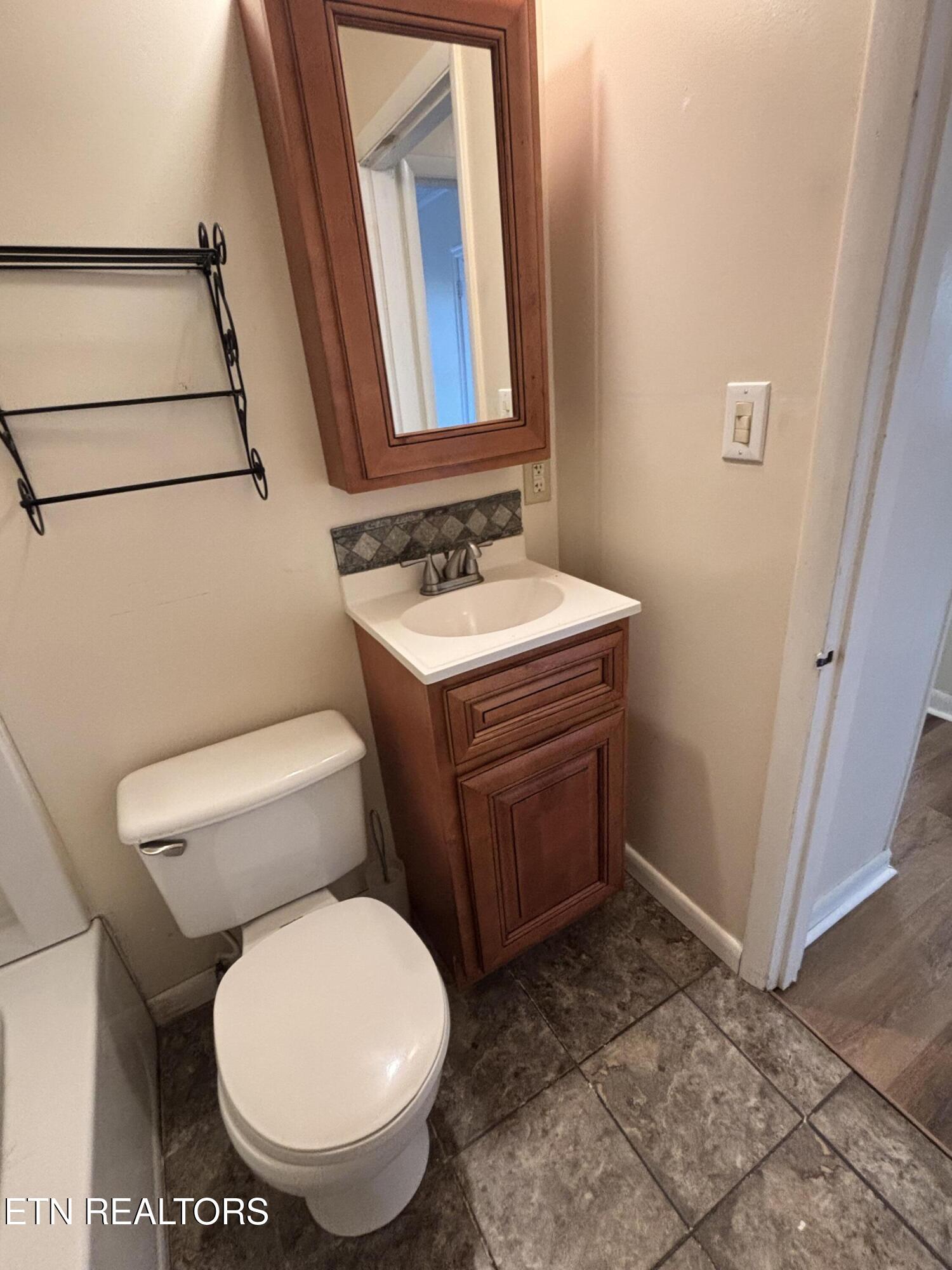 206 Long Drive Harriman TN 37748