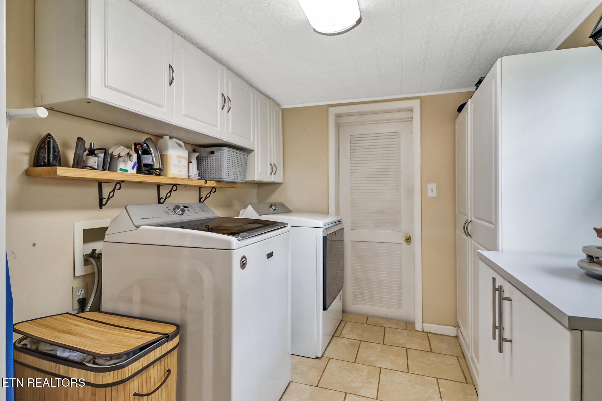9988 Upper East Valley Road Pikeville TN 37367