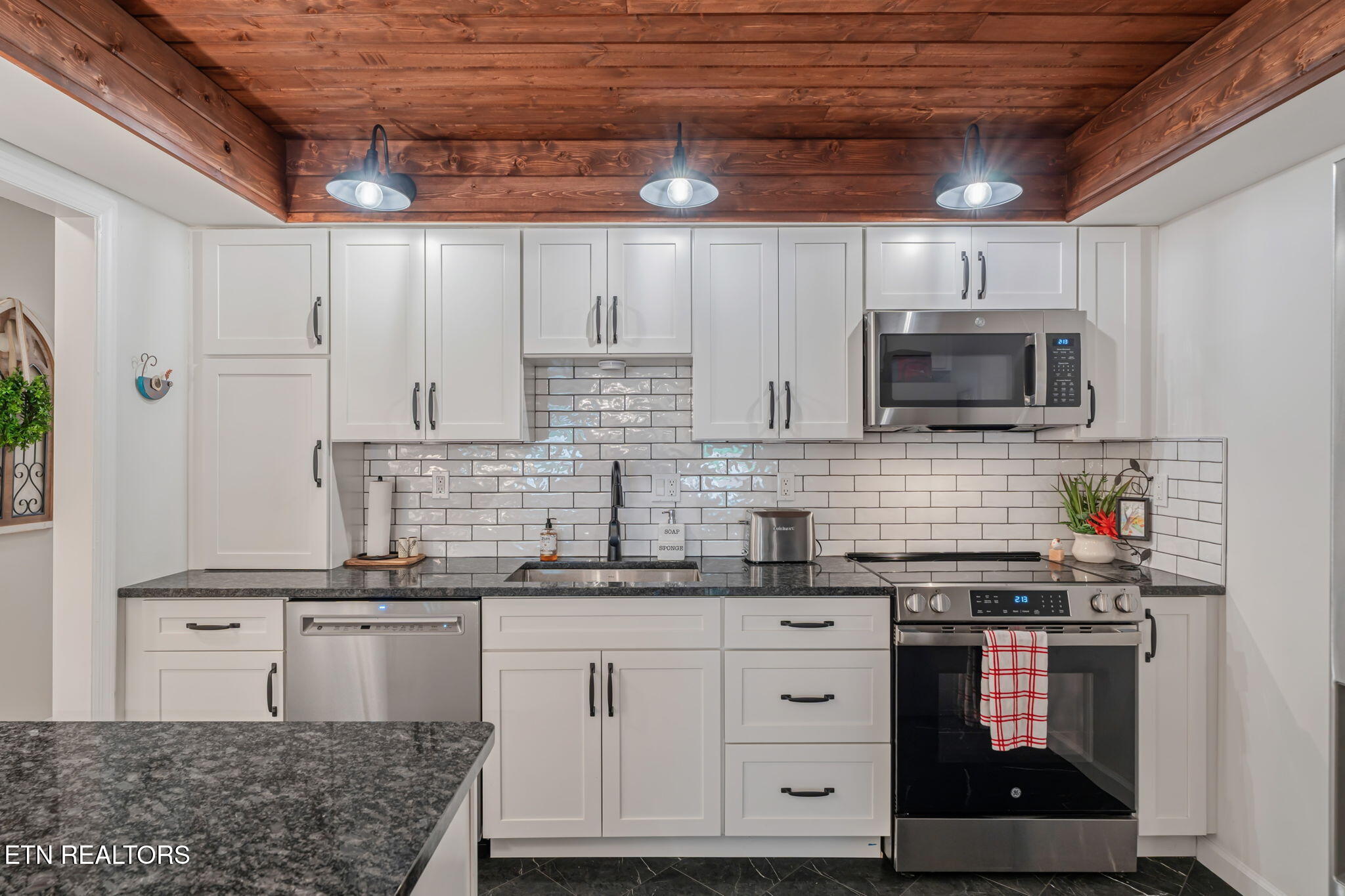 453 Amanda Circle Knoxville TN 37922