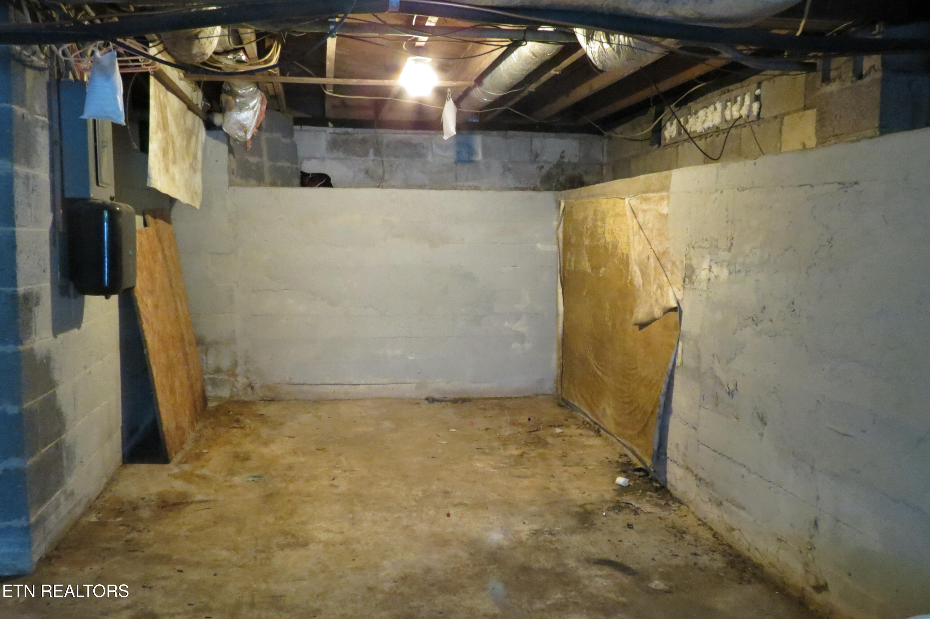 105 Thornton Road Oak Ridge TN 37830
