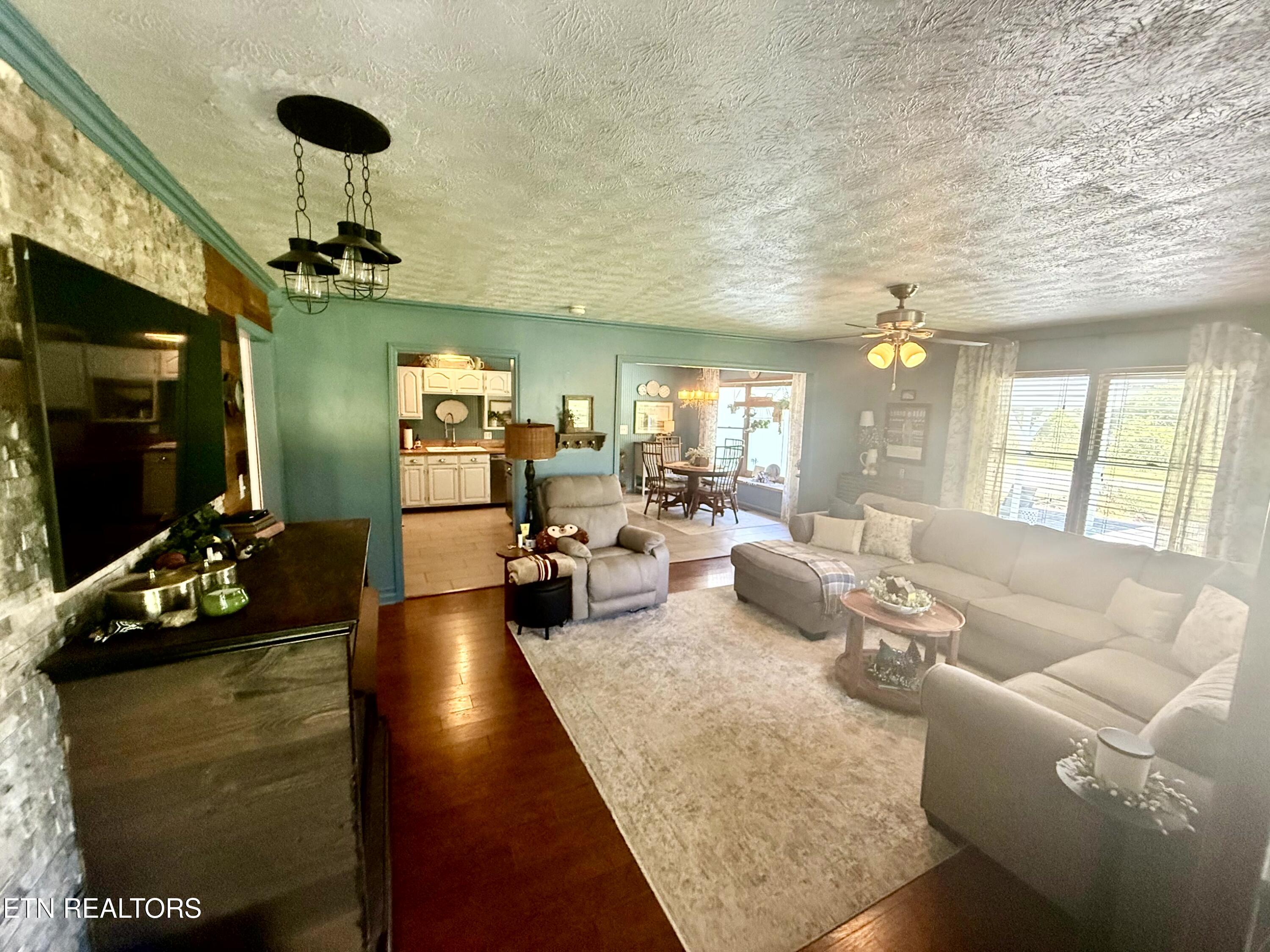 2019 Lawnville Road Kingston TN 37763