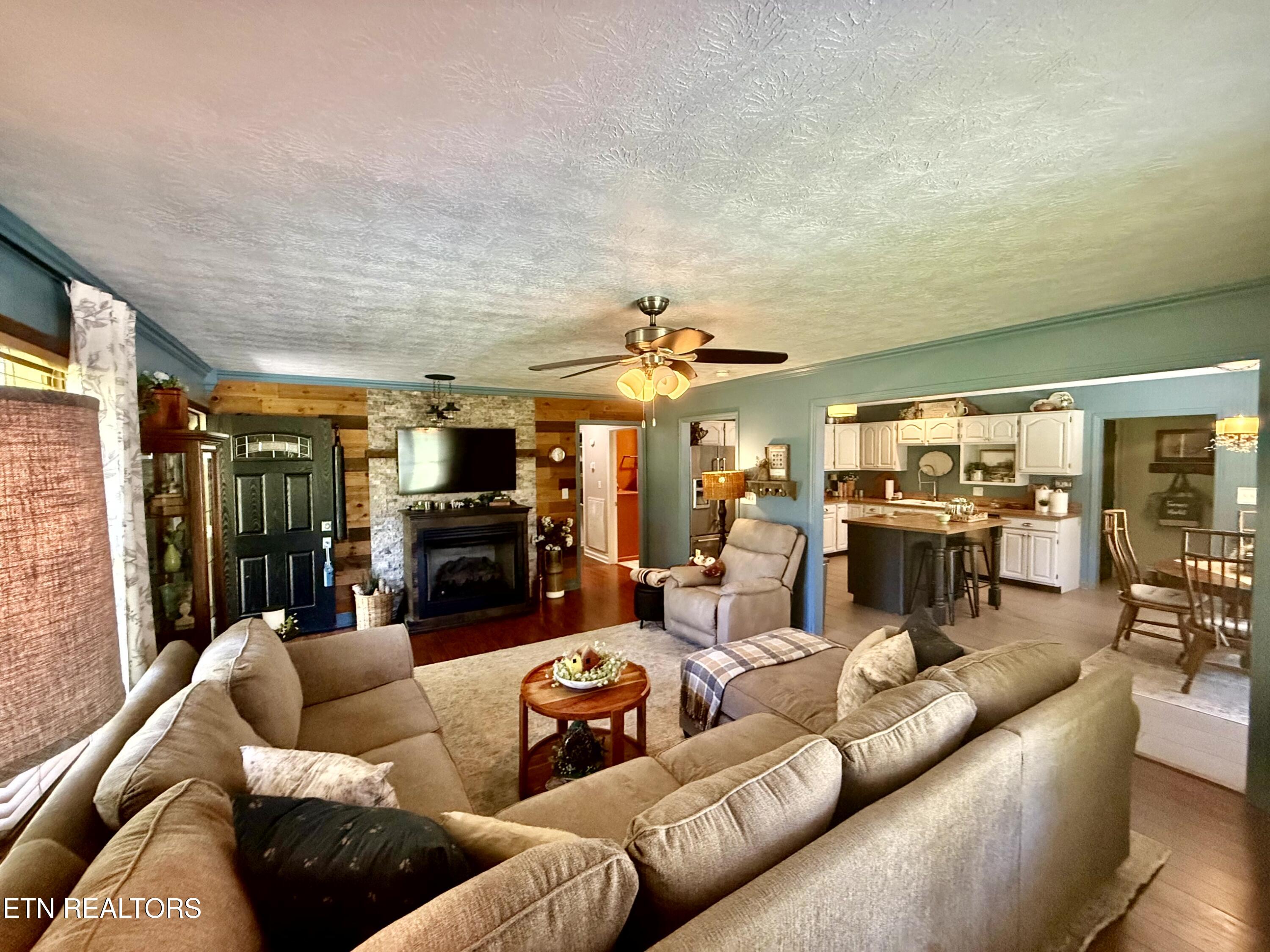 2019 Lawnville Road Kingston TN 37763